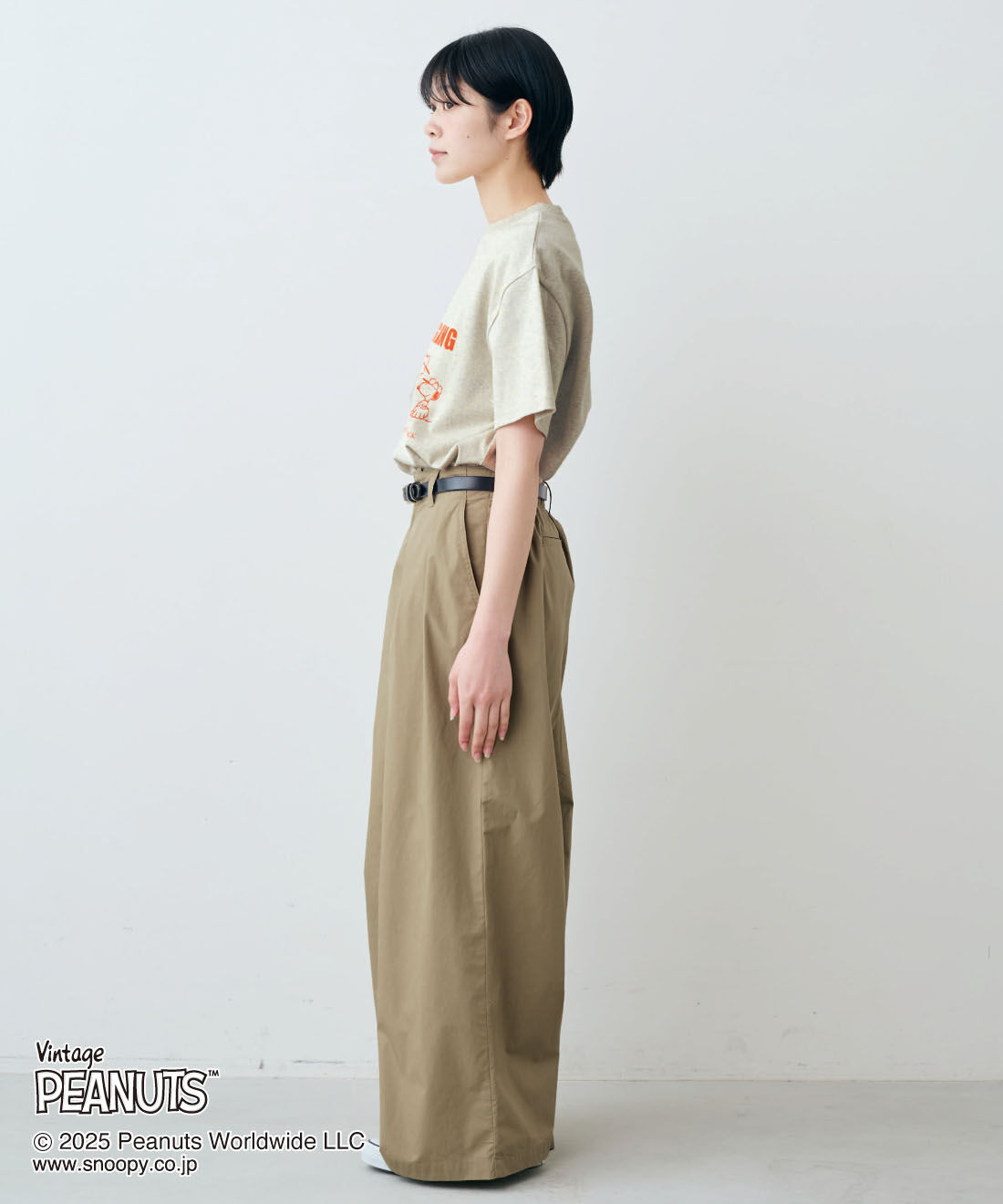 THREE FIFTY STANDARD|綿100％ 上品 接触冷感素材 ワイドパンツ 〈カーキベージュ〉のコーディネート