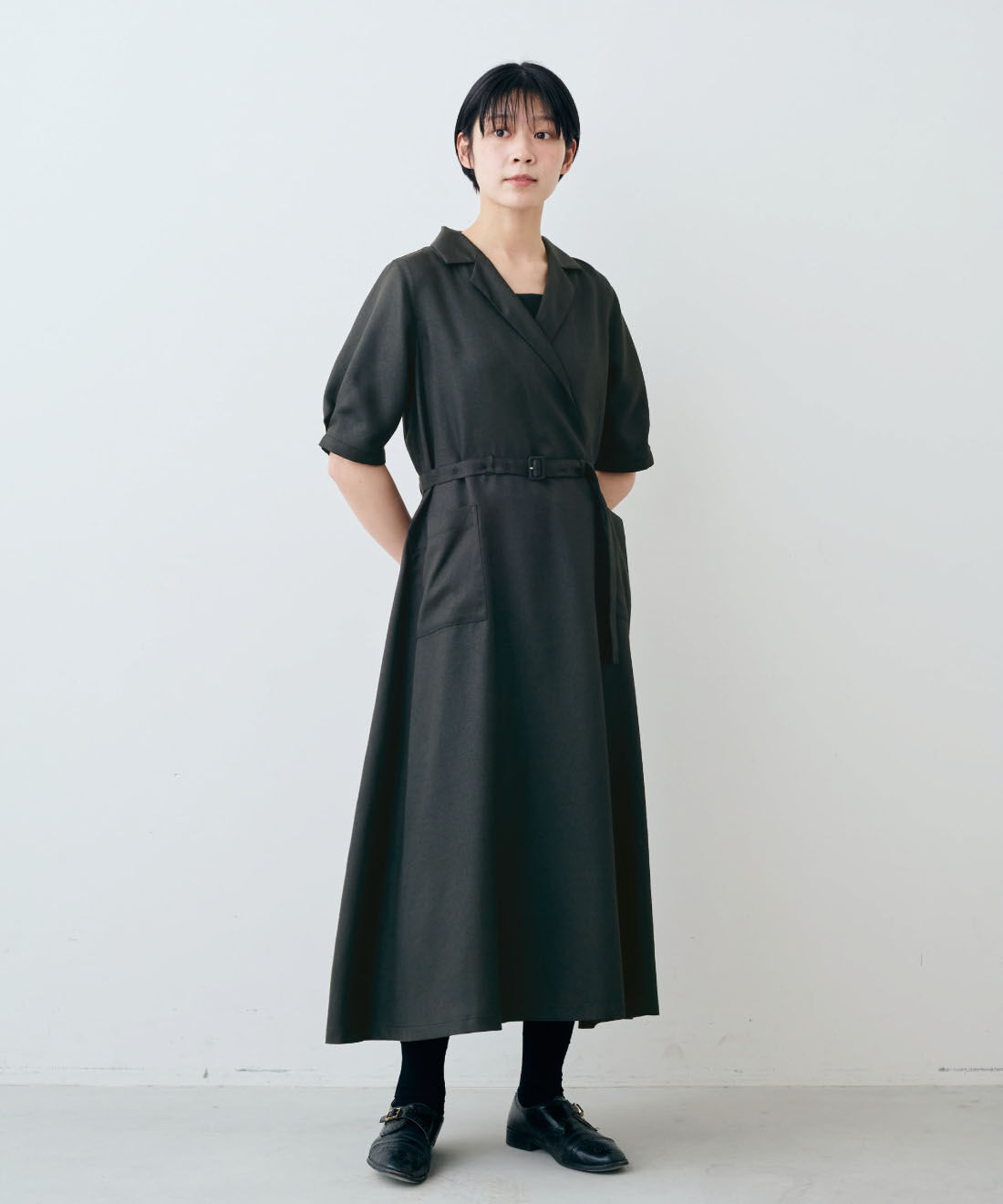 THREE FIFTY STANDARD|THREE FIFTY STANDARD　日本製のレーヨンシルク混ソックスの会|モデル身長：163cm　着用サイズ：M
