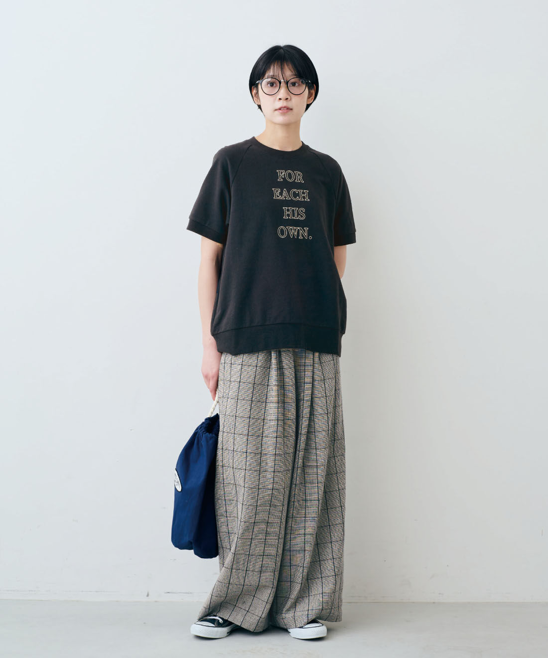 THREE FIFTY STANDARD［スリーフィフティースタンダード］|THREE FIFTY STANDARD　シックなモノトーンチェックのワイドパンツ|モデル身長：163cm　着用サイズ：M