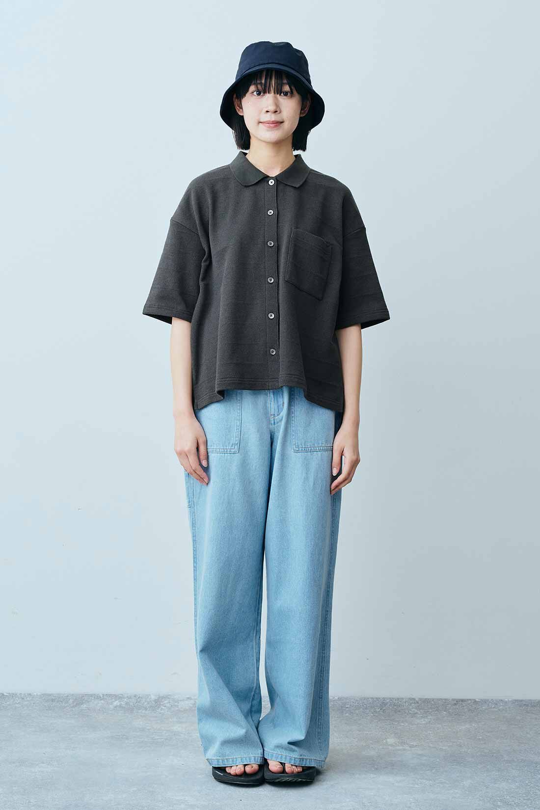 THREE FIFTY STANDARD［スリーフィフティースタンダード］|THREE FIFTY STANDARD 鬼カノコのカットソーシャツ〈チャコールグレー〉|モデル身長：163cm　着用サイズ：M