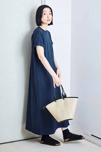 THREE FIFTY STANDARD［スリーフィフティースタンダード］ | 接触冷感素材 カットソーワンピース〈ネイビー〉