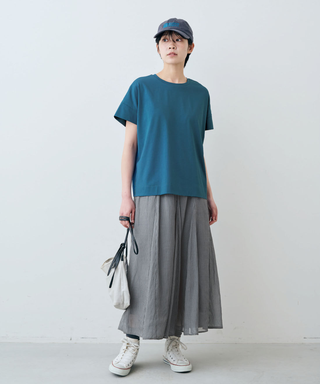 THREE FIFTY STANDARD［スリーフィフティースタンダード］|THREE FIFTY STANDARD　汗じみ軽減加工のダブルスリーブTシャツの会|モデル身長：163cm　着用サイズ：M