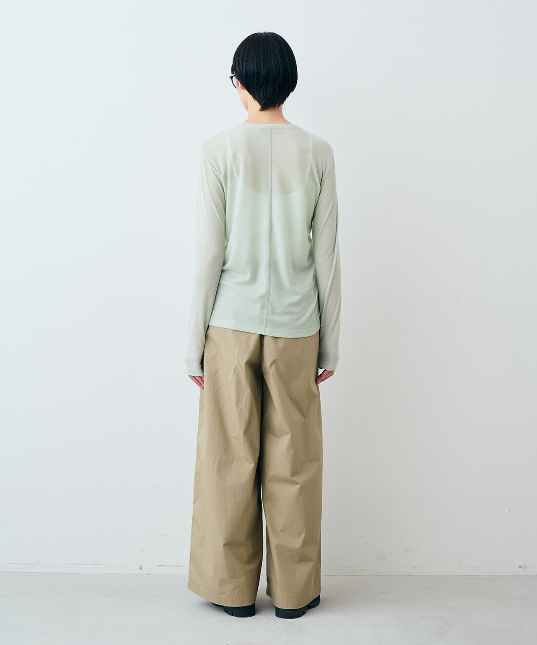 THREE FIFTY STANDARD［スリーフィフティースタンダード］|シアーなカットソートップスの会と綿混 ベア天じく ブラキャミソールと日本製 2-WAY チェーン ネックレスのコーディネート