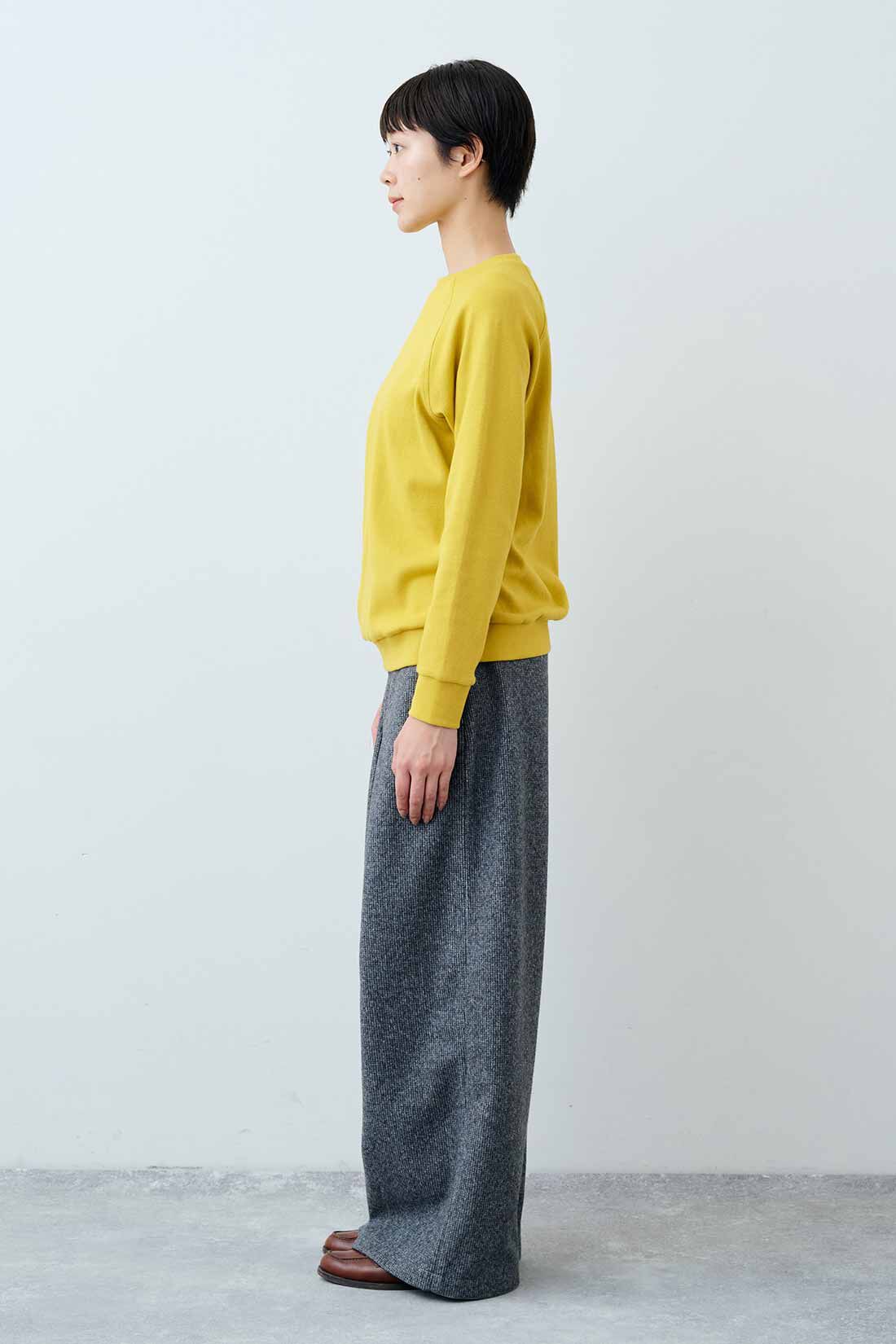 THREE FIFTY STANDARD|THREE FIFTY STANDARD　フライス編みのストレッチラグランスリーブTシャツの会|モデル身長：163cm　着用サイズ：M