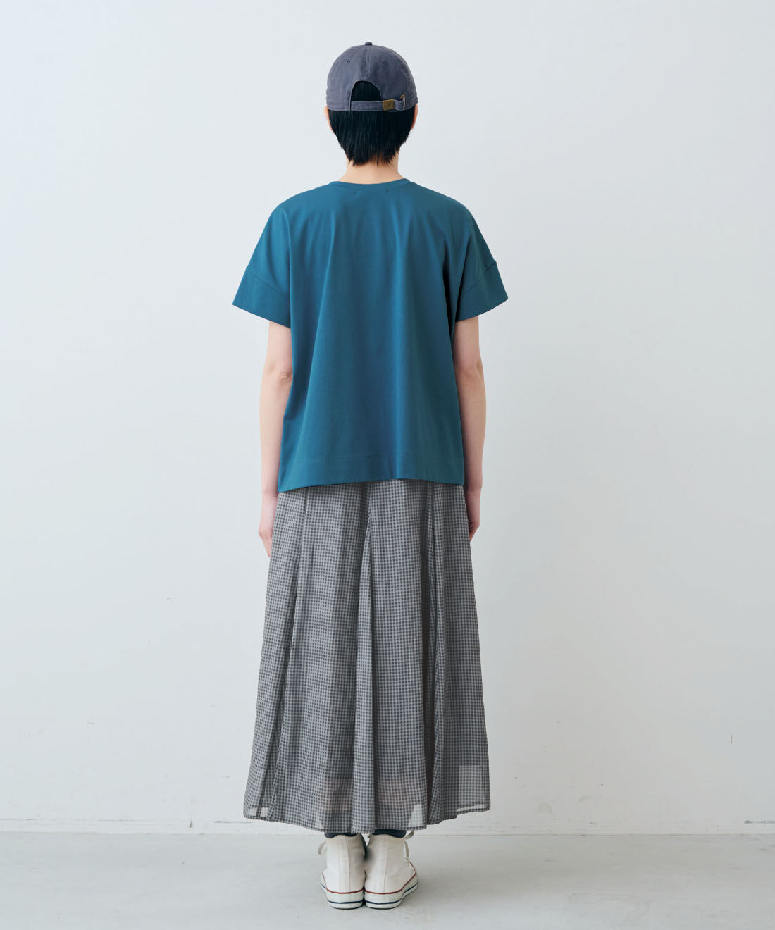 THREE FIFTY STANDARD［スリーフィフティースタンダード］|THREE FIFTY STANDARD　汗じみ軽減加工のダブルスリーブTシャツの会|モデル身長：163cm　着用サイズ：M