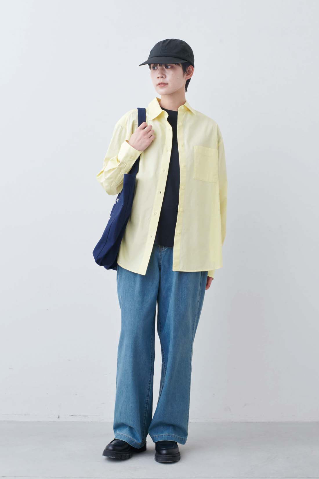 THREE FIFTY STANDARD［スリーフィフティースタンダード］|THREE FIFTY STANDARD　シルキーな肌ざわりのベーシックなTシャツの会|モデル身長：163cm　着用サイズ：M