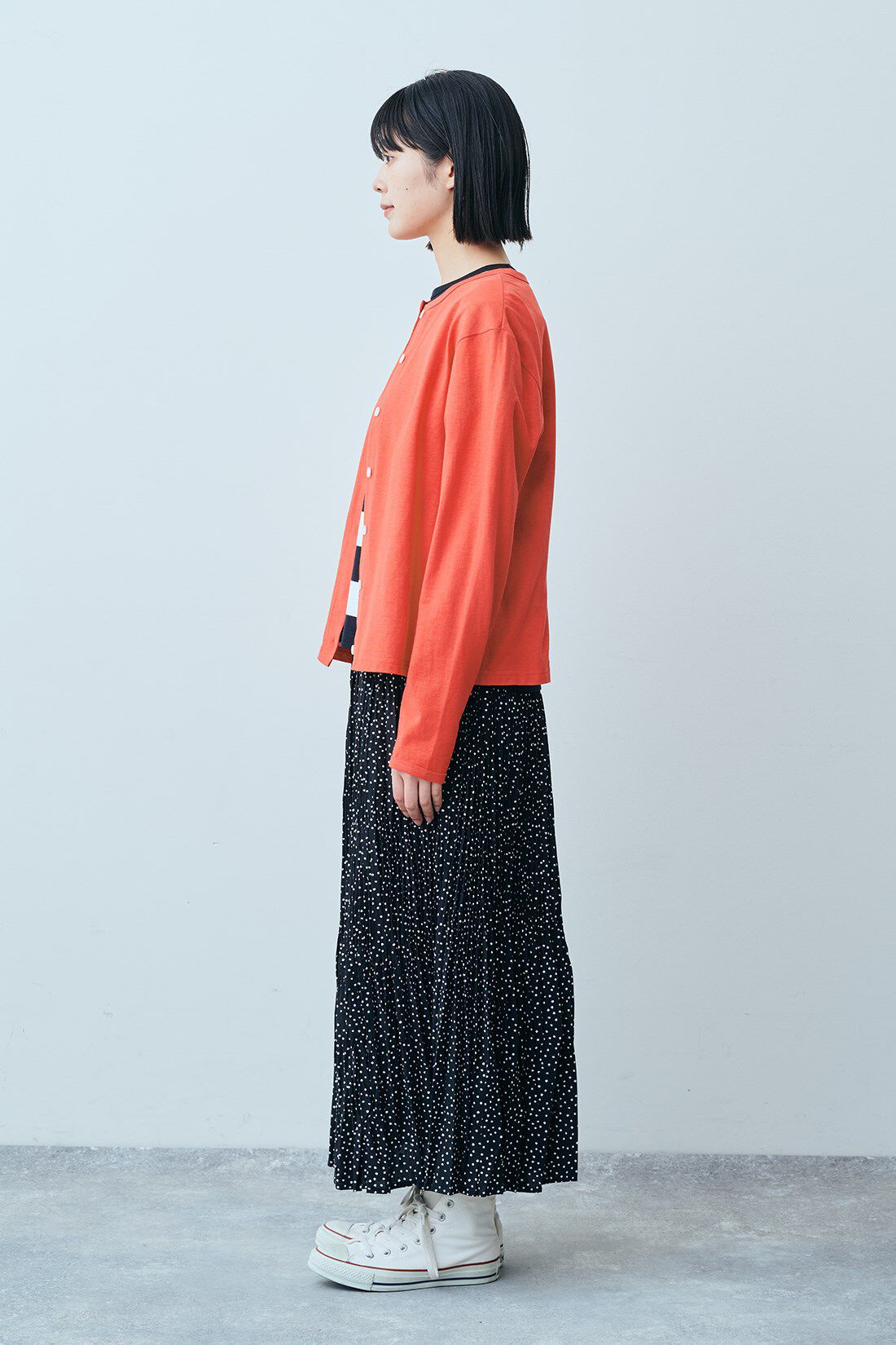 THREE FIFTY STANDARD|コットン素材 クルーネックカーディガンとすっきりシルエット ボーダーＴシャツのコーディネート|モデル身長：163cm 着用サイズ：M