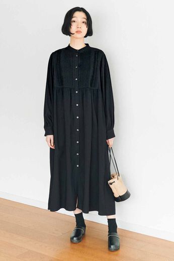 THREE FIFTY STANDARD | ピンタックのワンピース〈ブラック〉