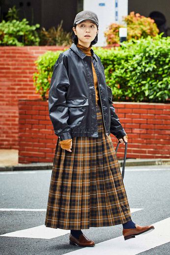 THREE FIFTY STANDARD［スリーフィフティースタンダード］ | ヴィンテージライクなチンツ加工のブルゾン〈ブラック〉
