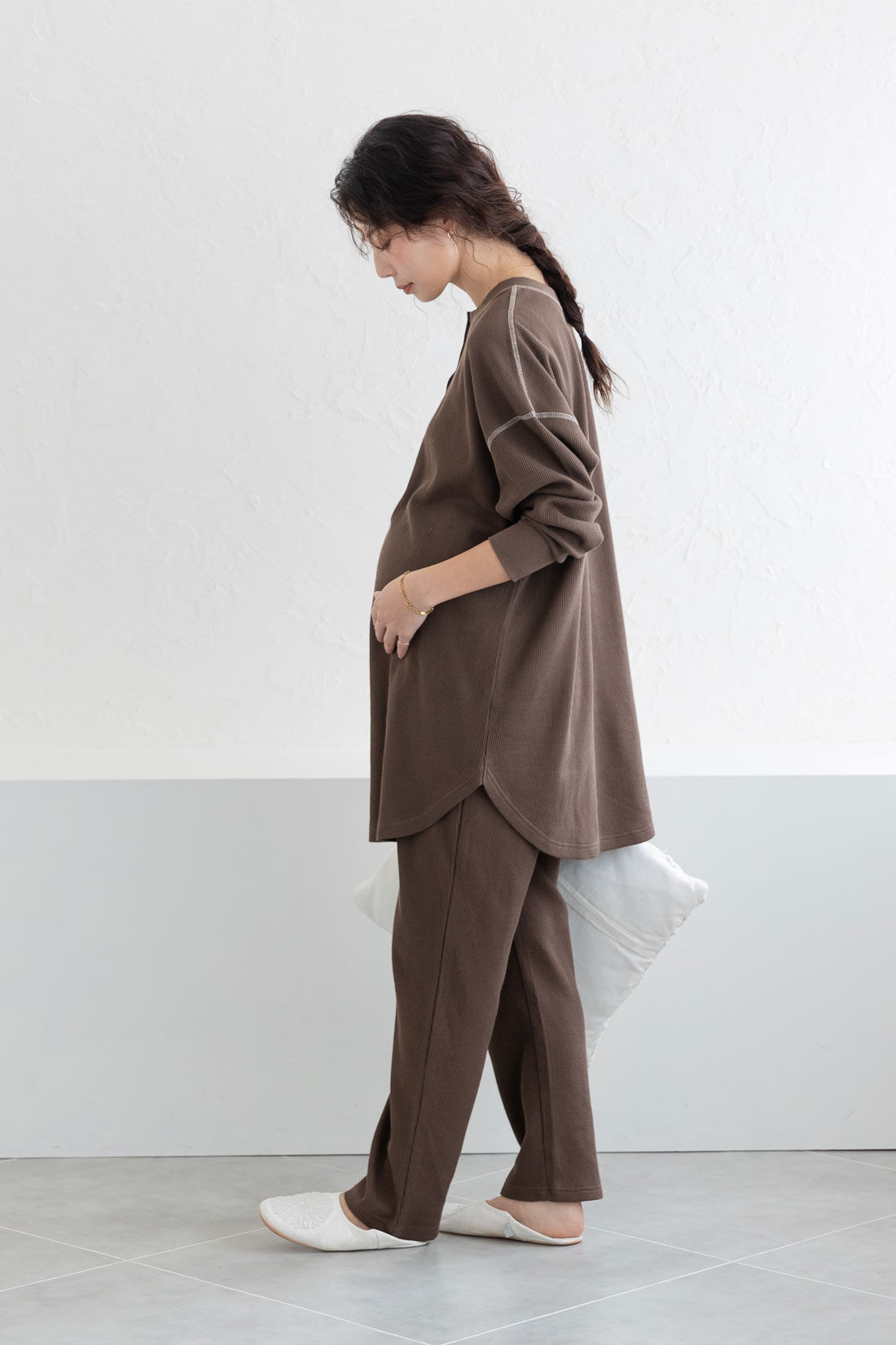 FELISSIMO Mama|Moredde　ワッフル素材のルームウェアセット〈ブラウン〉|マタニティのおなかをすっぽりカバ―してくれるゆったりシルエット