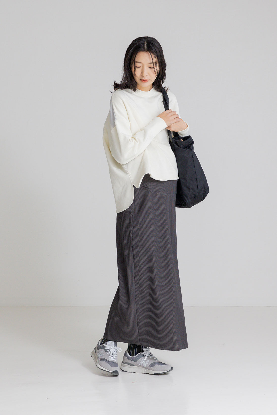 FELISSIMO Mama|Moredde　リップルカットソー素材がらくちんきれいな　産前産後使えるIラインスカート〈チャコールグレー〉