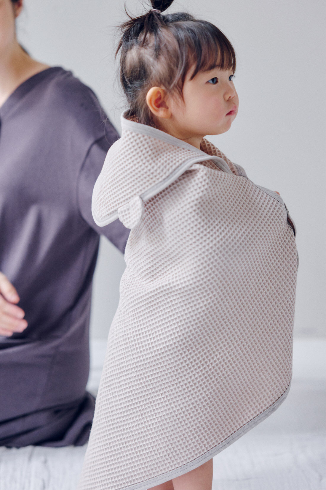 FELISSIMO Mama|Moredde　くま耳がかわいい　コットン100％ぽこぽこワッフル素材の　ジャパンメイドベビータオル〈グレージュ〉
