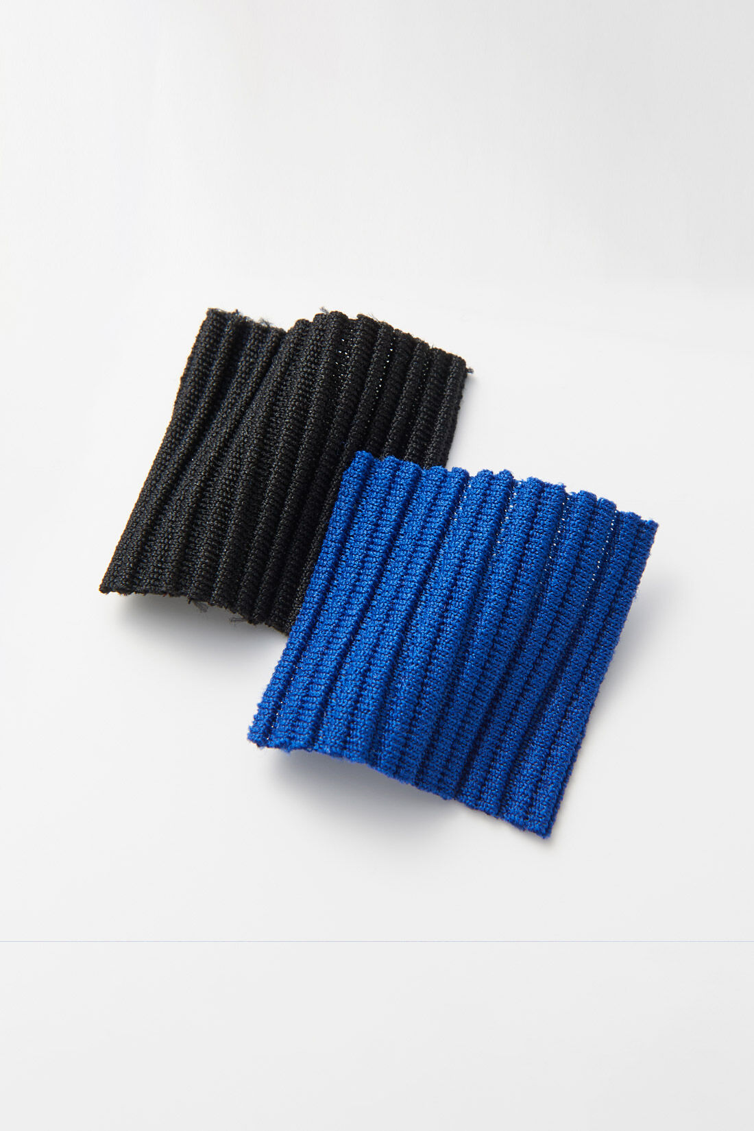 フェリシモMama|Moredde　リップルカットソー素材がらくちんきれいな　産前産後使えるIラインスカート〈ブラック〉|リブニットのような凹凸があるリップルカットソー素材。