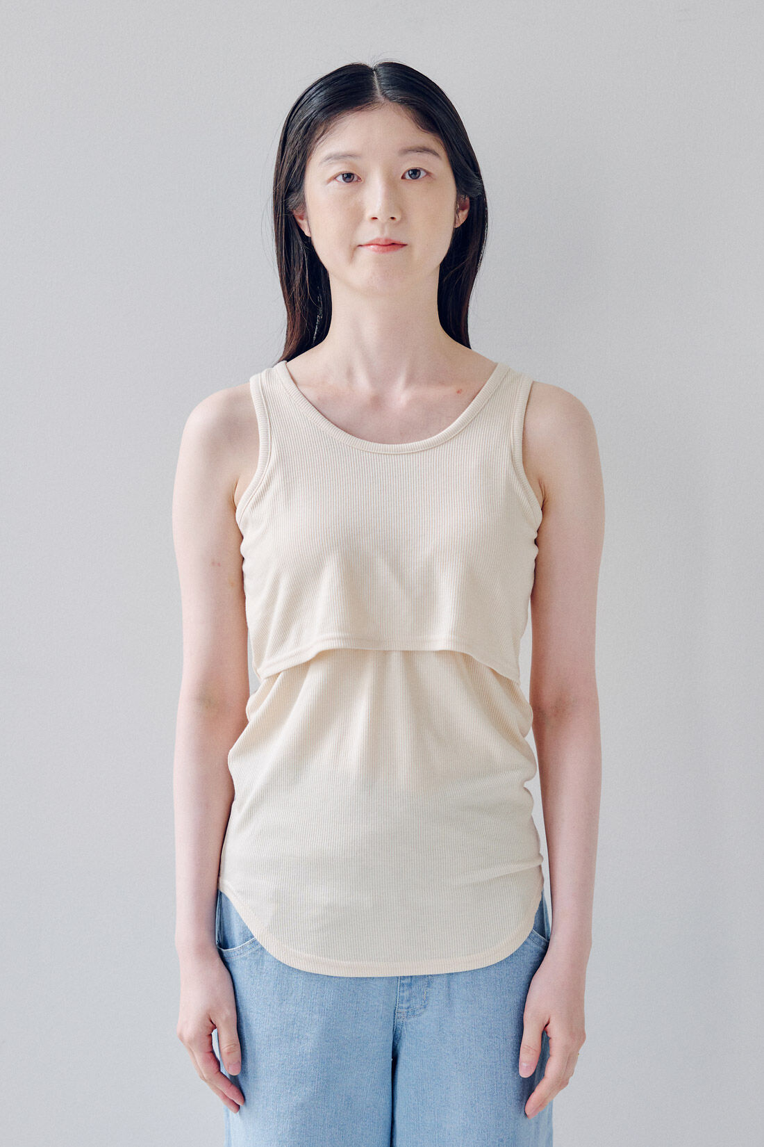 FELISSIMO Mama|Moredde　見せインナーなのに授乳ができる　胸チラしにくいカップ付きテレコリブタンクトップ〈ブラック〉|※写真は別色です。