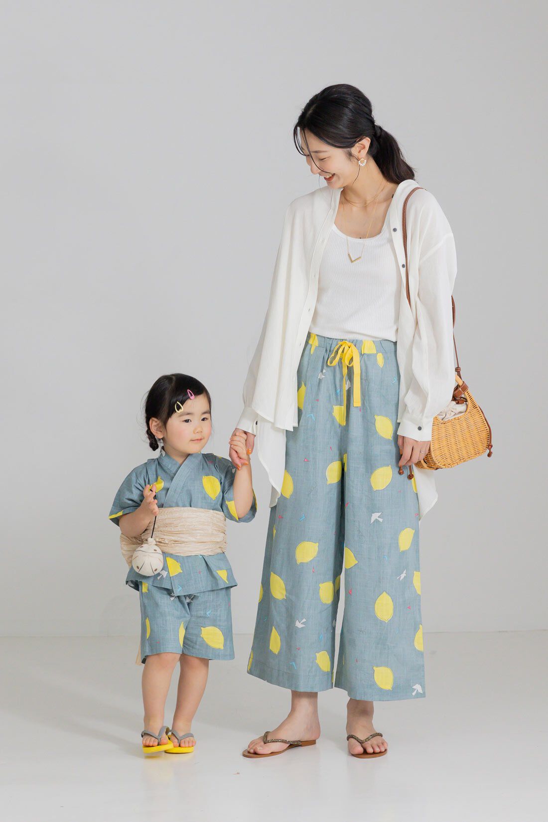 フェリシモMama|Ｓｕｂｉｋｉａｗａ食器店さんとつくったレモン柄のガウチョパンツ|キッズとおそろいも楽しめます。