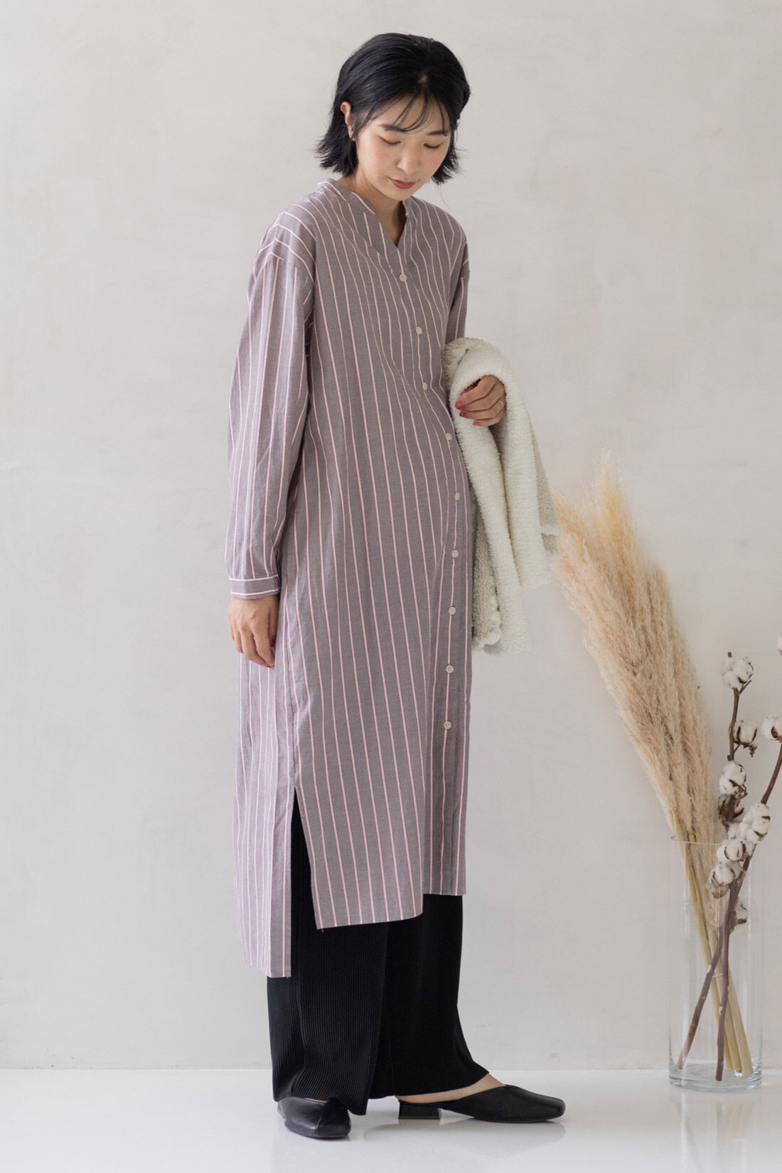 FELISSIMO Mama|Moredde　マタニティから産後も使える　ウエストクロス仕様のプリーツパンツ〈ブラック〉