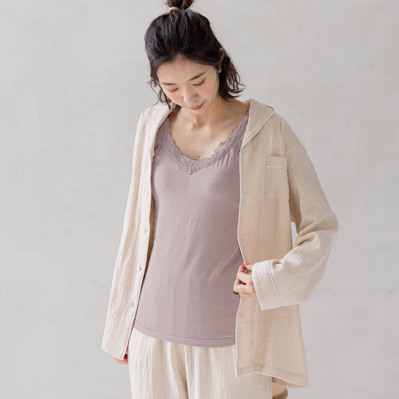 FELISSIMO Mama|Moredde　とろけるような肌心地　すっきり見えをかなえる　授乳ブラキャミ＆ショーツ＜ペールトープ＞