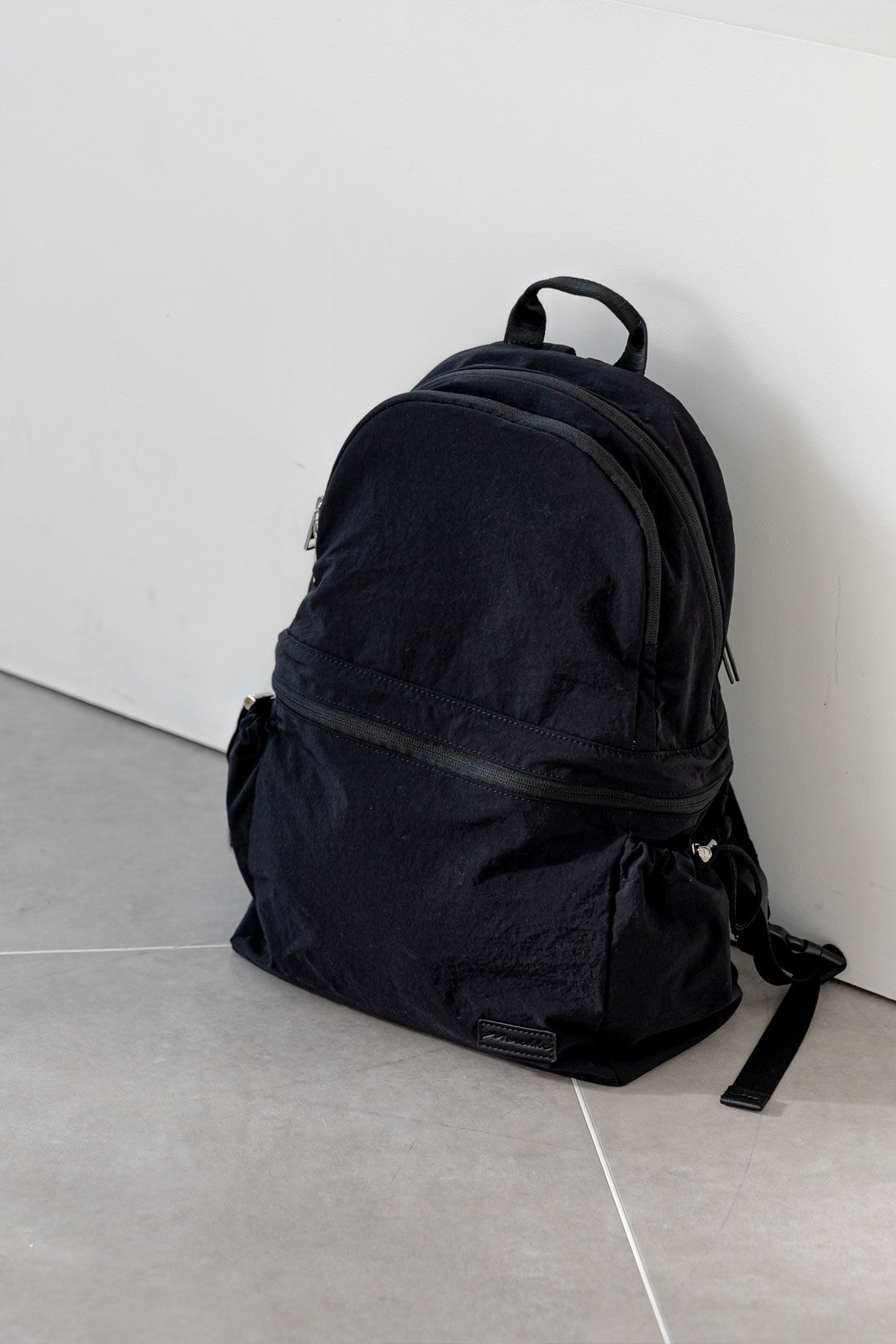 FELISSIMO Mama|Moredde　二層で荷物が分けられるのが便利なマザーズリュック〈ブラック〉|少しマットでしわ感のある素材がクール