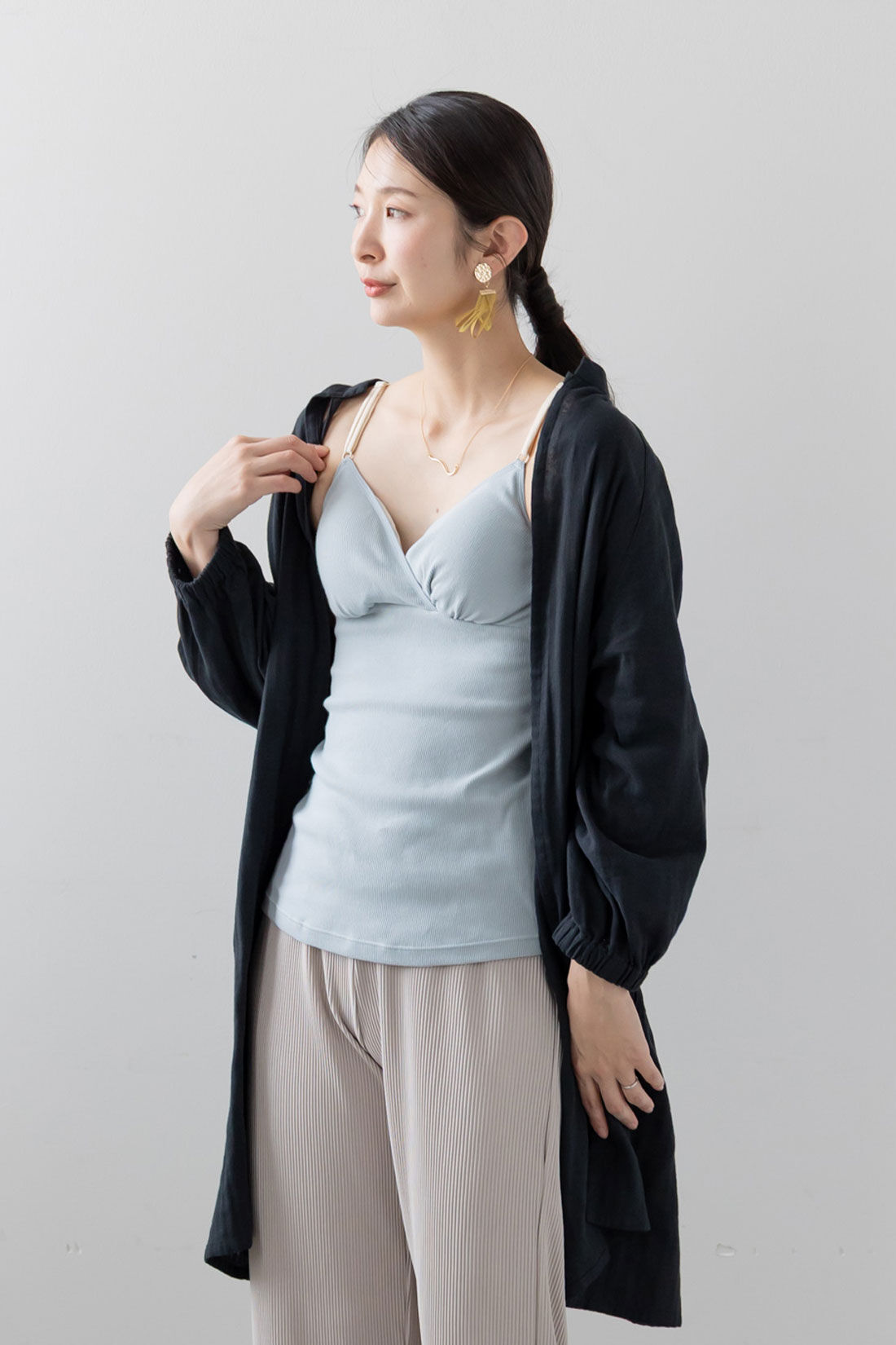 FELISSIMO Mama|［Mama select］産前・産後使える　ストラップが伸びて授乳しやすい　カップ付きカシュクール授乳ブラキャミソール〈ライトグリーン〉|model:H167　着用サイズ：1(マタニティM)