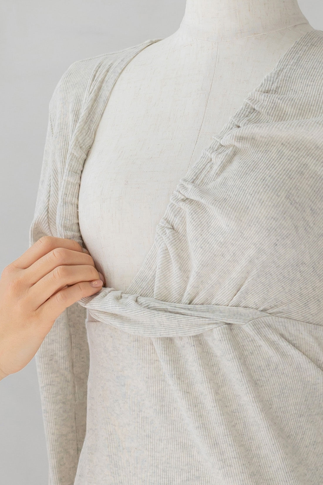 FELISSIMO Mama|Moredde　綿１００％のエニワイズ加工が肌にやさしい　カシュクール授乳インナートップス〈ブラック〉|サッと授乳ができます。　※写真は別色です。