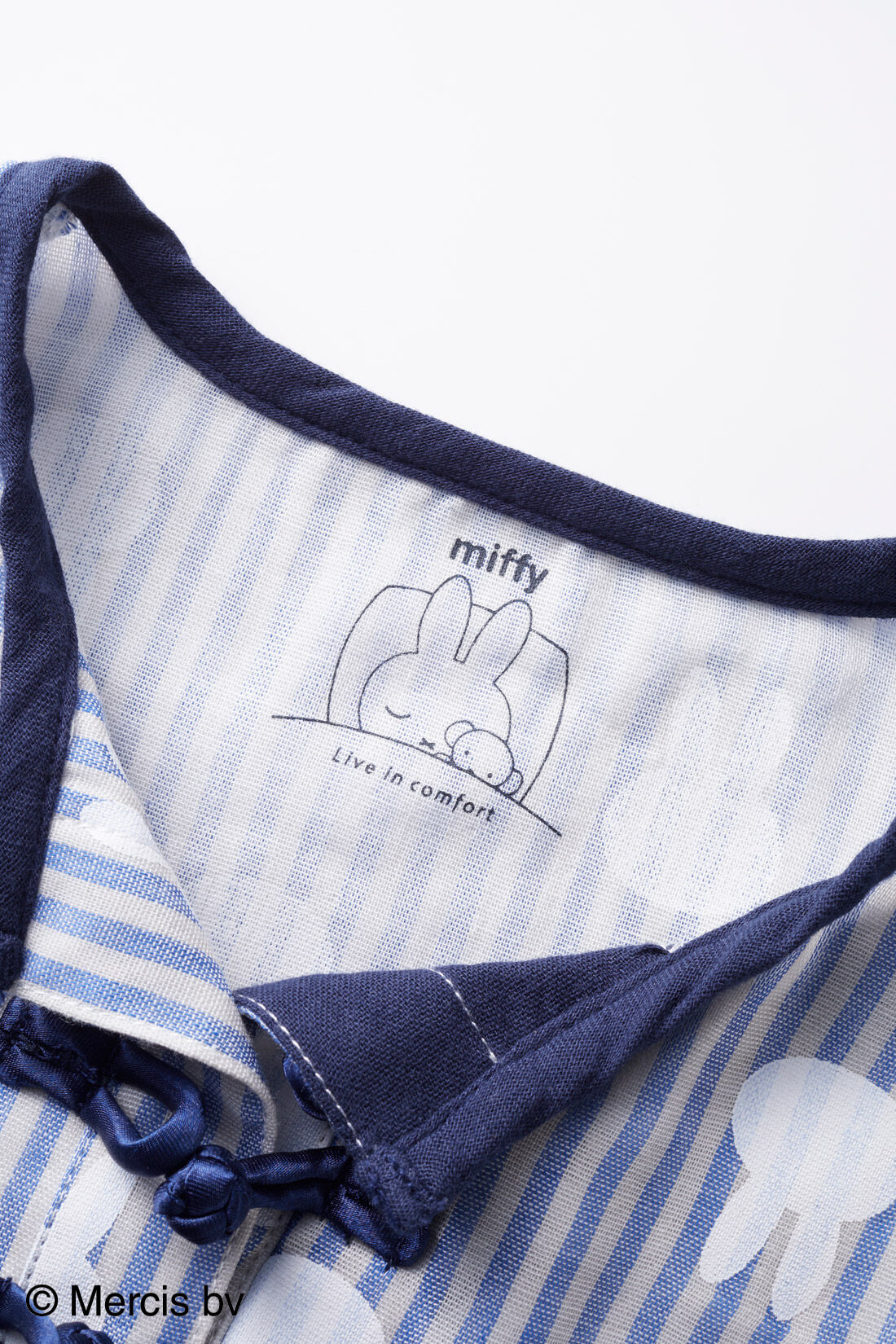 フェリシモMama|リブ イン コンフォート ×miffy　ふわふわダブルガーゼのストライプ半袖キッズセットアップ|衿ぐり下はかわいいミッフィーのプリント