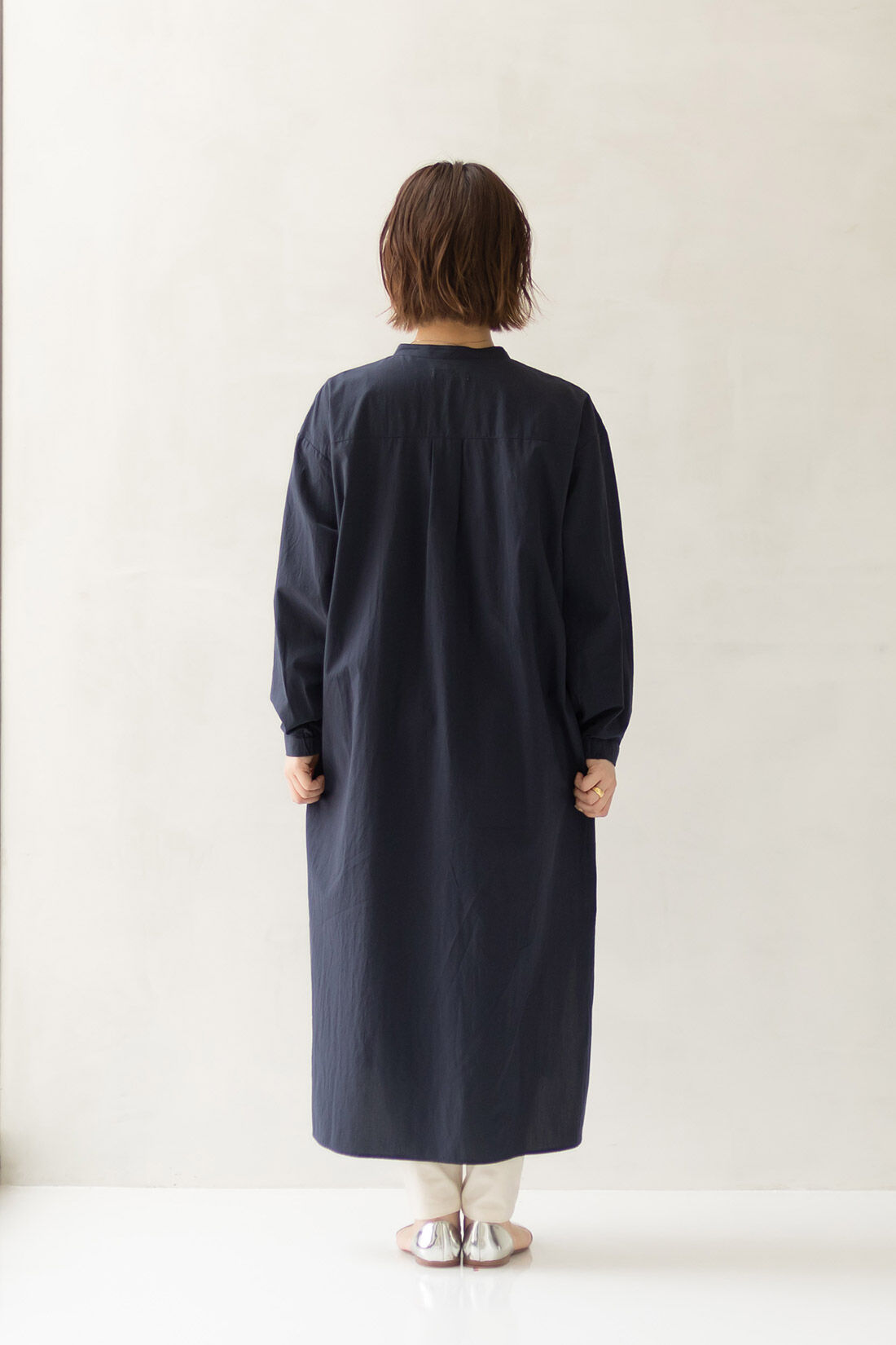 FELISSIMO Mama|Moredde　マタニティから産後も使える　ママによりそう無地ワンピースパジャマ〈オフホワイト〉|model:H157cm　着用サイズ：Mサイズ　※お届けするカラーとは異なります。
