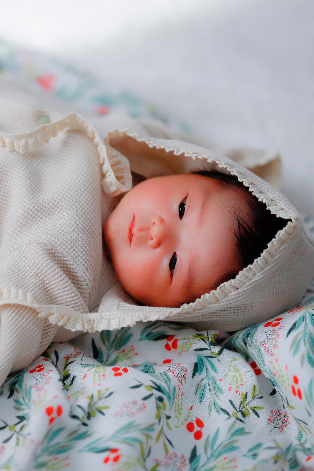 FELISSIMO Mama|Moredde　セレモニーにも使える　ロンパース＆ボンネットセット〈ベージュ〉