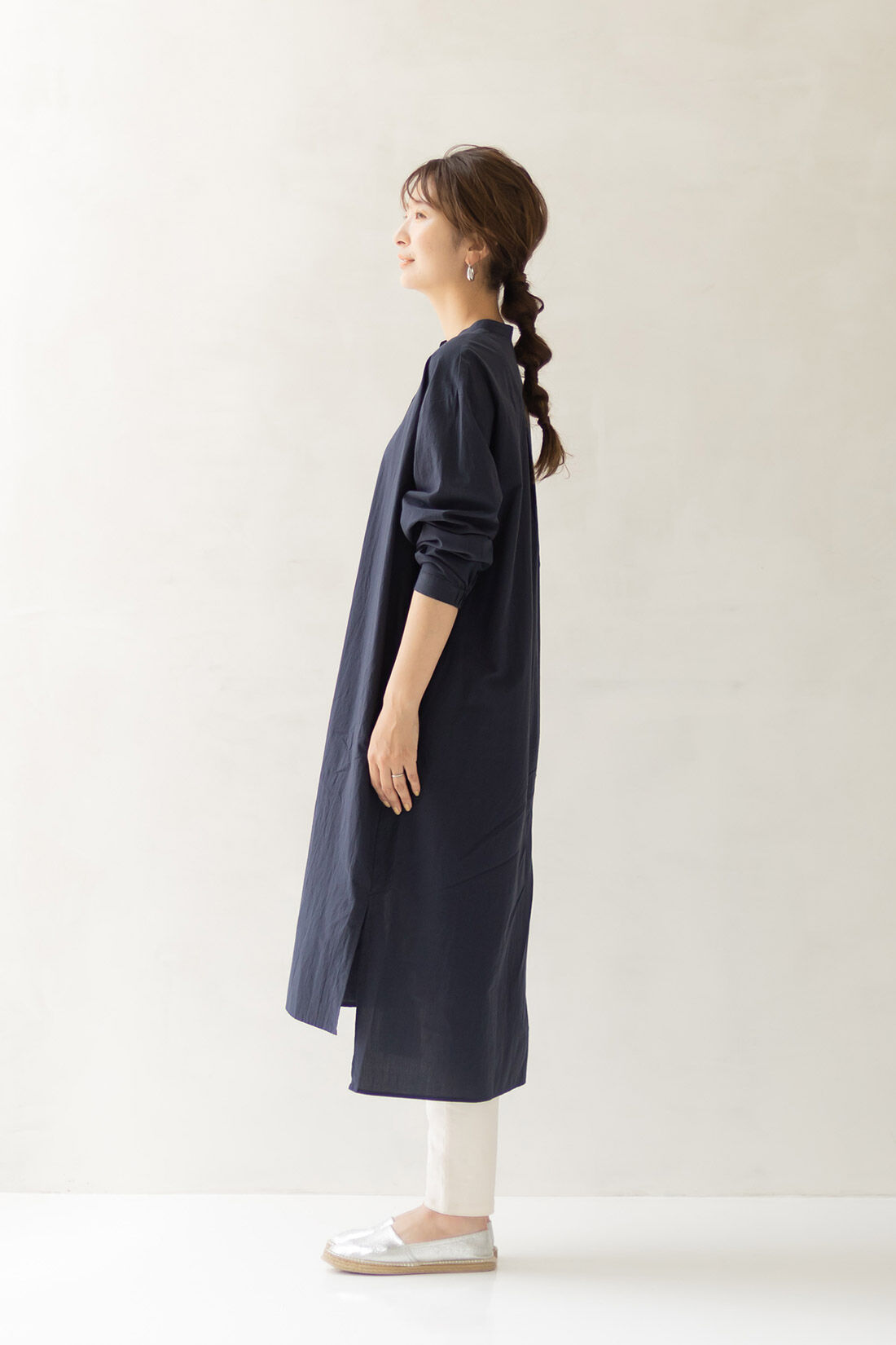 FELISSIMO Mama|Moredde　マタニティから産後も使える　ママによりそう無地ワンピースパジャマ〈オフホワイト〉|model:H167cm　着用サイズ：Mサイズ　※お届けするカラーとは異なります。