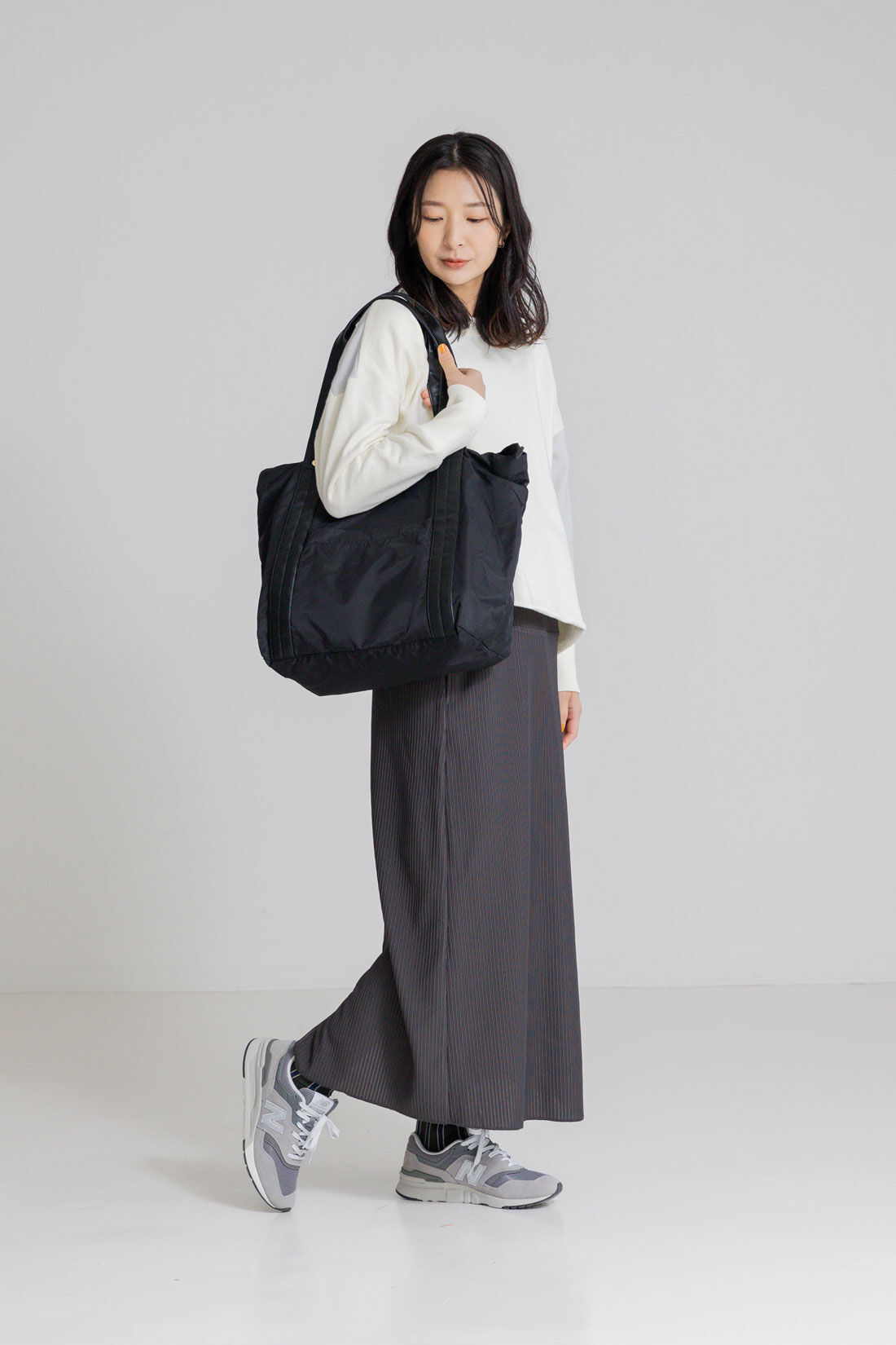 FELISSIMO Mama|Moredde　リップルカットソー素材がらくちんきれいな　産前産後使えるIラインスカート〈チャコールグレー〉