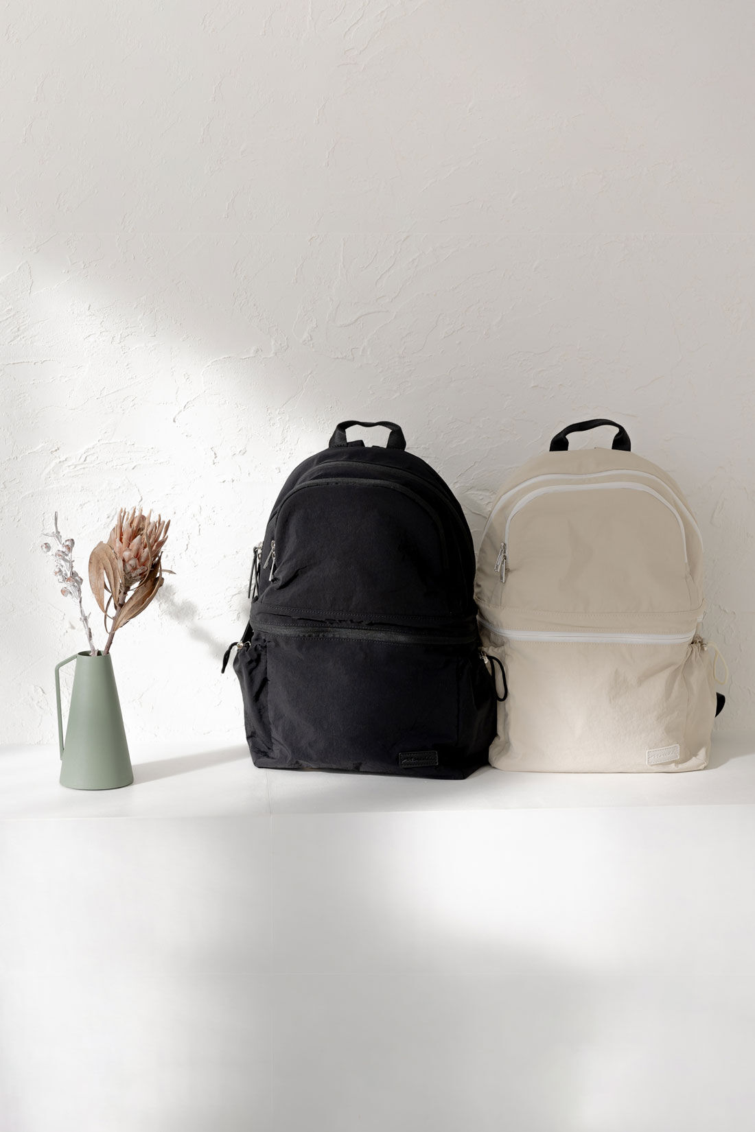 FELISSIMO Mama|Moredde　二層で荷物が分けられるのが便利なマザーズリュック〈ブラック〉|定番のブラックと抜け感のあるアイボリー