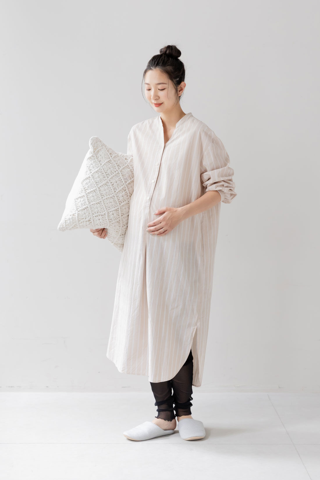 FELISSIMO Mama|Moredde　マタニティから産後も使える　ママによりそうワンピースパジャマ〈ベージュストライプ〉