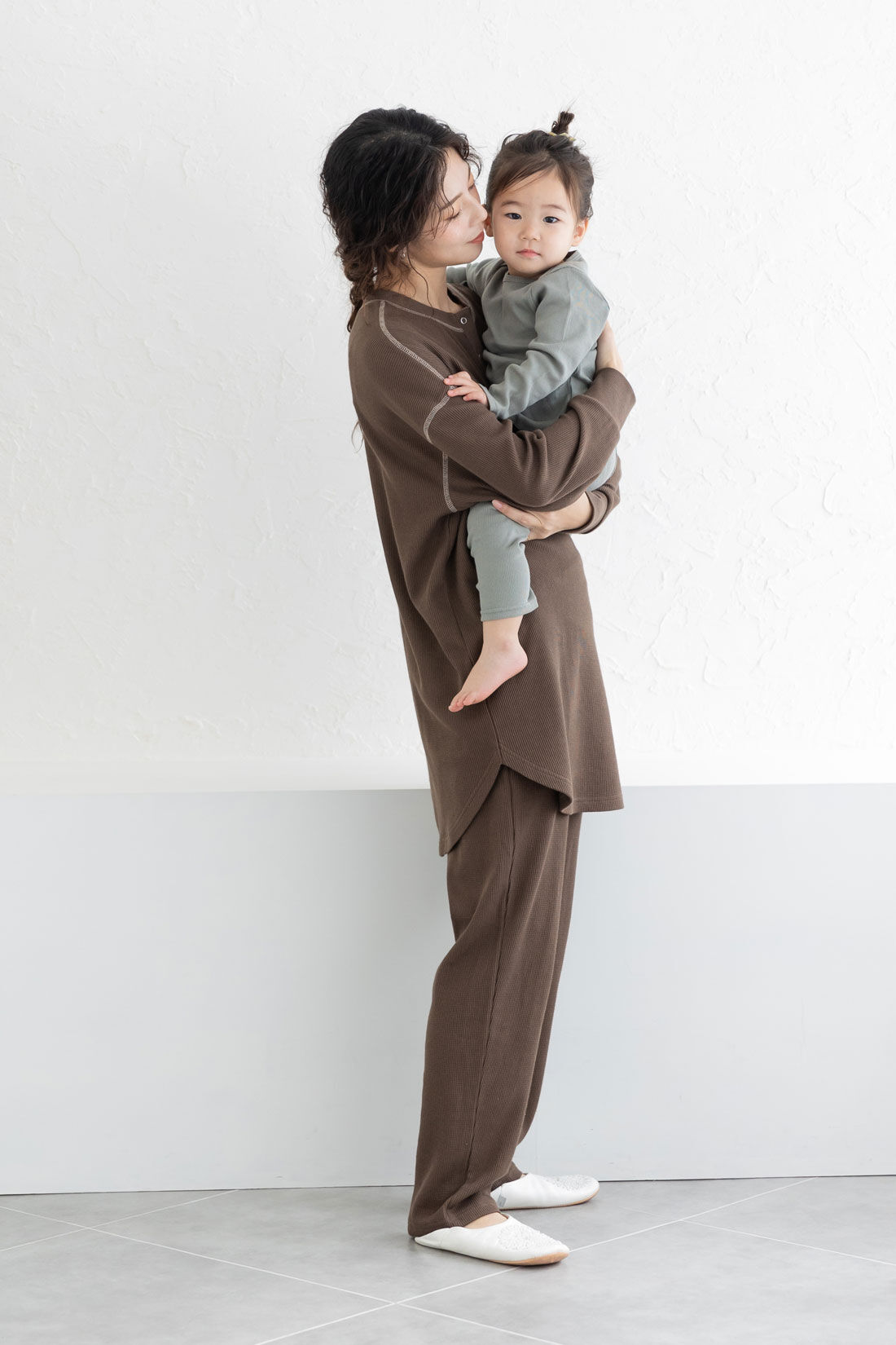 FELISSIMO Mama|Moredde　ワッフル素材のルームウェアセット〈ブラウン〉