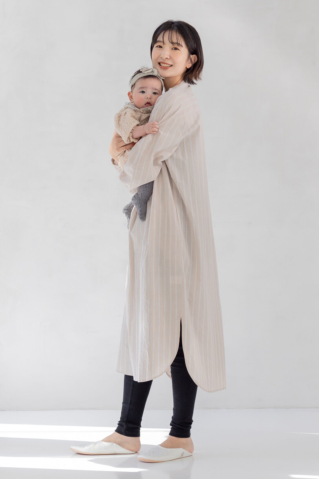 FELISSIMO Mama|Moredde　マタニティから産後も使える　ママによりそうワンピースパジャマ〈ベージュストライプ〉