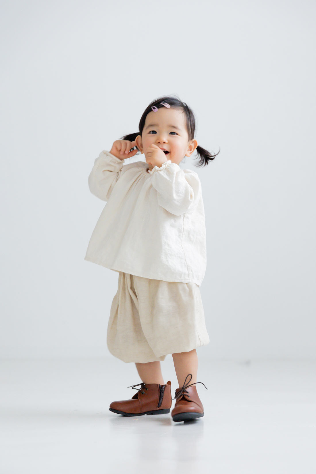 FELISSIMO Mama|【親子リンクコーデ】リブ　イン　コンフォート　肌に当たる裏側は綿１００％！　風合いのいい麻混ダブルガーゼのぽんわりパンツおそろいセット〈ベージュ〉|ひざまであげて着ることもできる