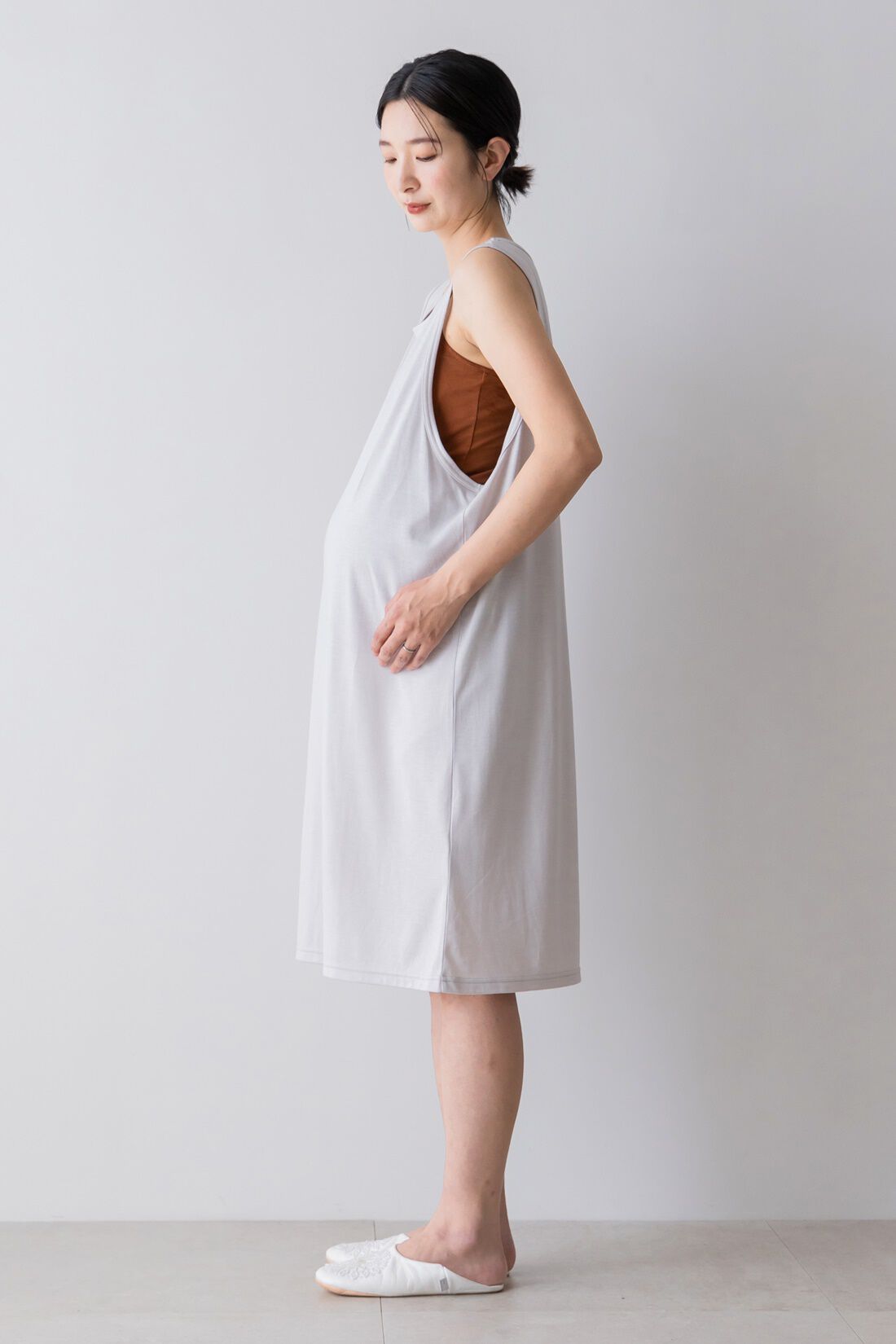 FELISSIMO Mama|Moredde　授乳がらくちん　カットソーペチワンピース〈ブラック〉|model:H167　着用サイズ：Mサイズ+2cm　※写真は別色です。