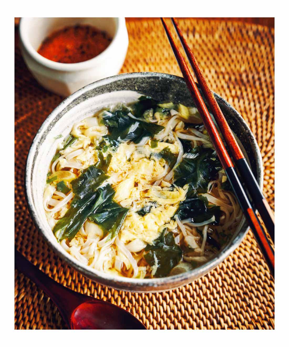 純農|純農 お湯だけ本格即席麺！ つるんとのどごしがたまらない ごほうびストック 国産小麦の稲庭うどんの会（12回予約）|ふんわりかきたまも絶品♪ ※写真のトッピングはイメージです。 ※お届けパッケージは変更する場合があります。