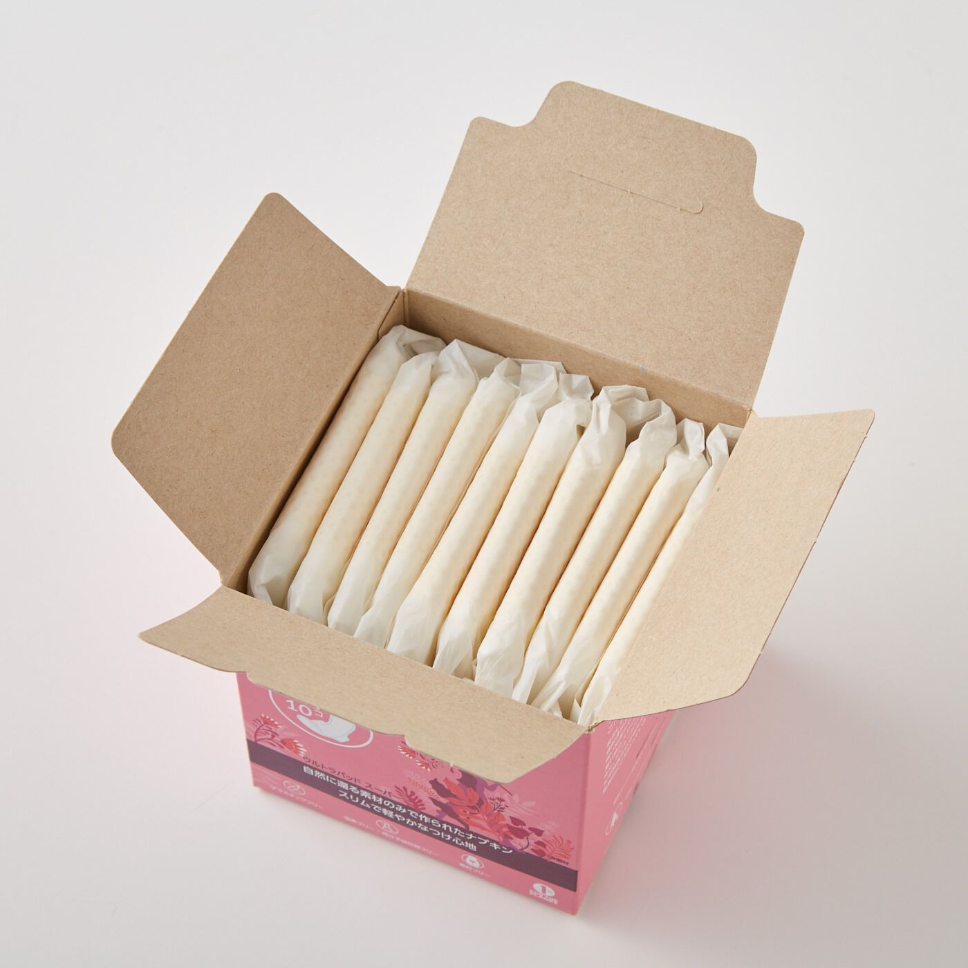 BEAUTY PROJECT|ナトラケア　ウルトラパッド　スーパーの会|箱の中には10個のナプキンが入っています。