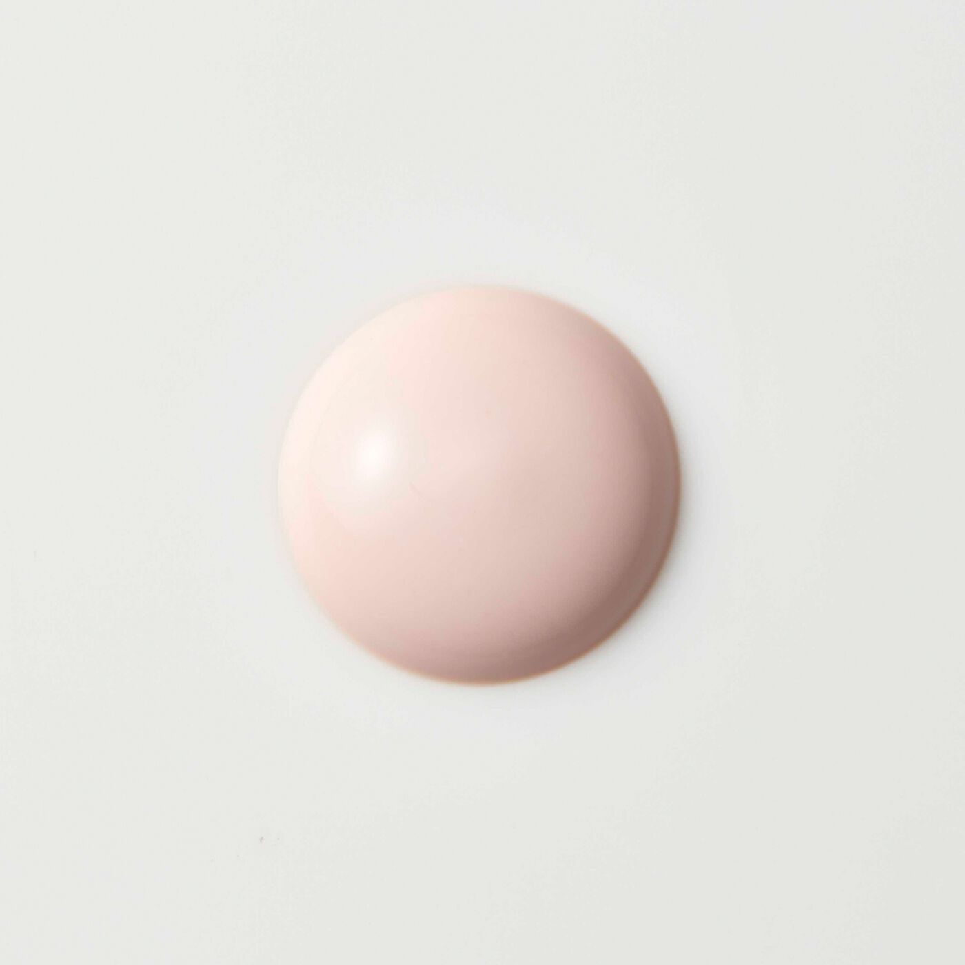 BEAUTY PROJECT|オンリーミネラル　ミネラルプラスＵＶミルク|白浮きしないほんのりピンク色で、素肌のようにナチュラルな仕上がりに。化粧下地としても使えて便利です。