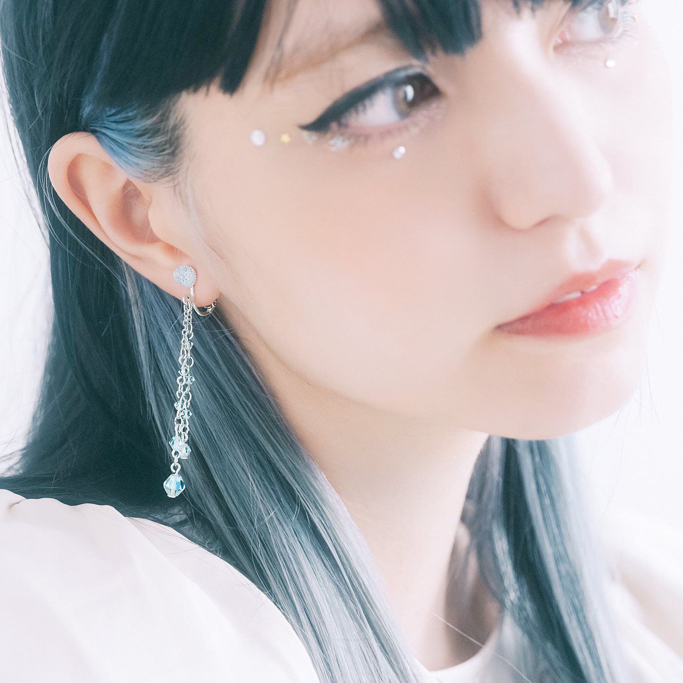 魔法部|魔法部　サンキャッチャーのように光りきらめく　アシメトリーイヤアクセの会