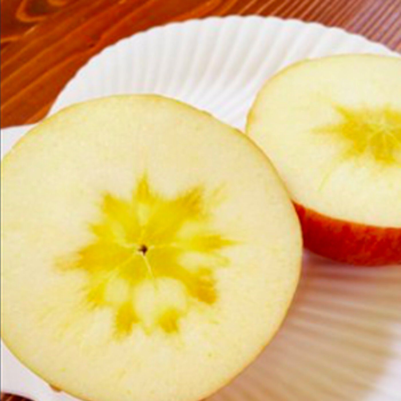 Natucul Chou Club|長野県産【ご家庭用】ふじ5キロ皮ごと食べられるりんご|「ふじ」は、甘みと酸味のバランスが絶妙で、日持ちもよく人が集まる時期にはうれしいりんごです。