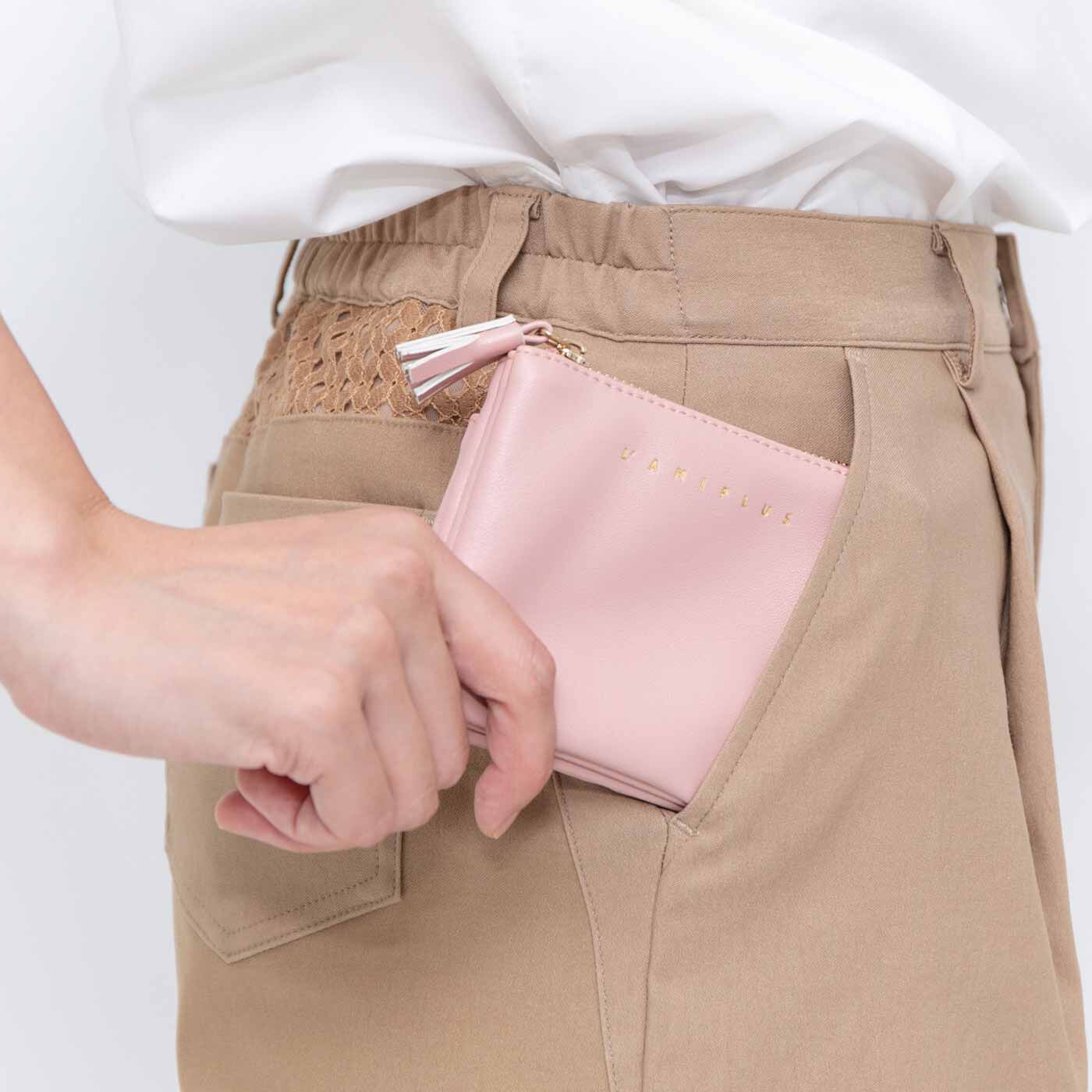 L'AMIPLUS|ラミプリュス　クリアポケットが決め手 エコレザーで作った3層設計ポーチ財布の会|ポケットにすっぽり コンパクトサイズ。