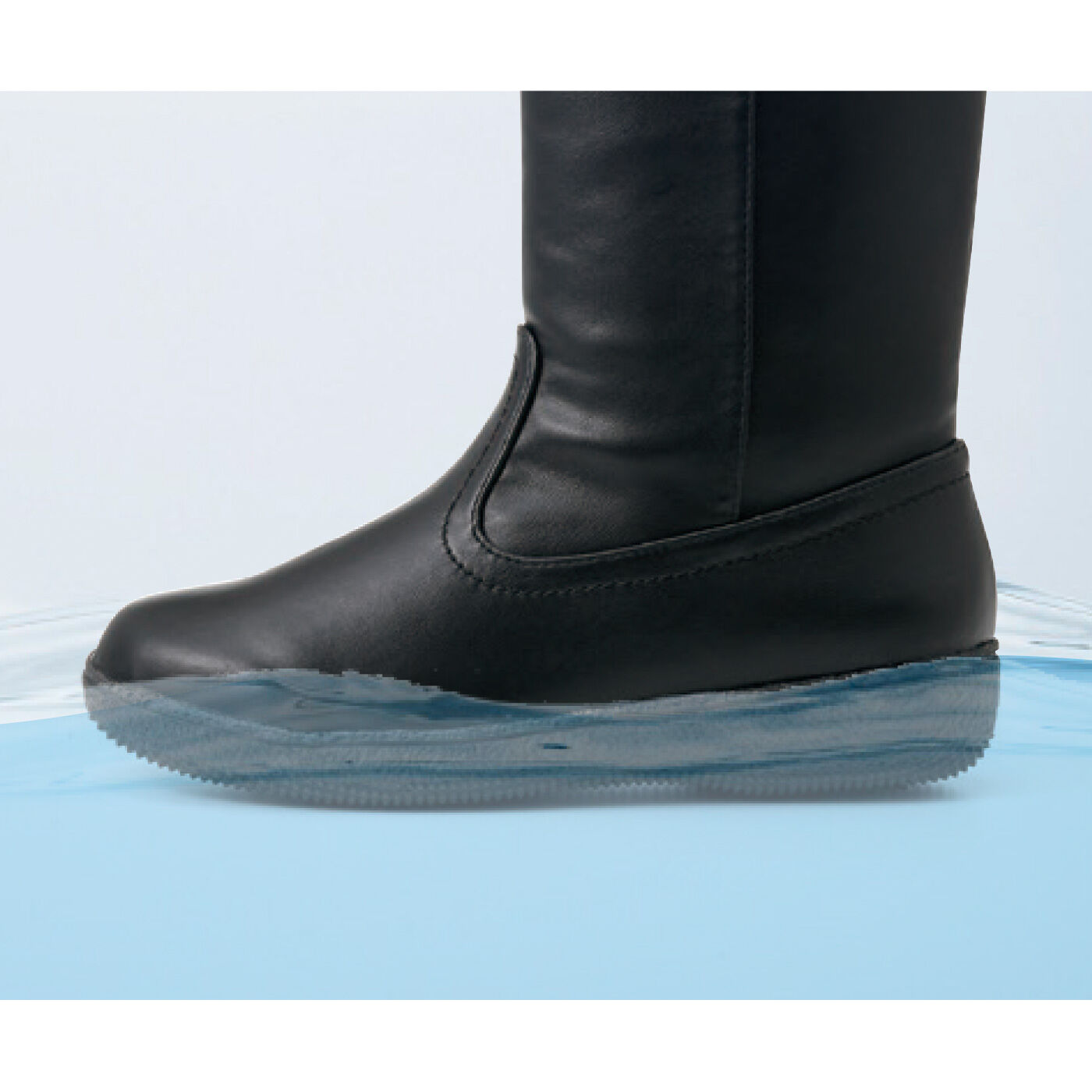 L'AMIPLUS|ラミプリュス　北海道の靴屋さん発 スパイクが出てくる 防水仕様ブーツ〈ブラック〉|生活防水仕様。3cm水深で約3時間雨の浸入をガード。