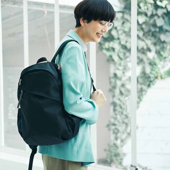 L'AMIPLUS［ラミプリュス］ | Ｌ＋ガバッと一目瞭然！９ポケ撥水リュックＢＫ