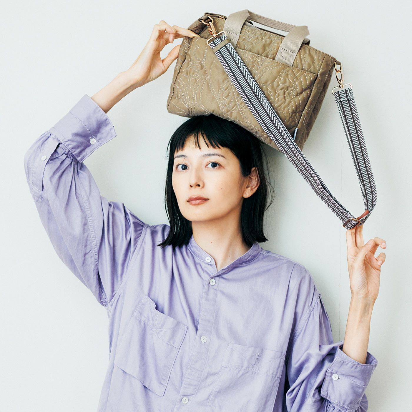 L'AMIPLUS［ラミプリュス］|ラミプリュス　荷物を仕切ってすっきり収納　Tトート〈ベージュボタニカルキルト/ミニ〉