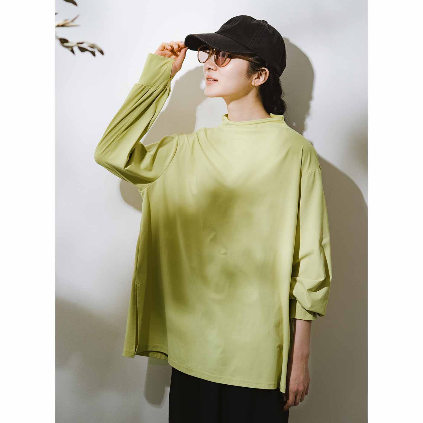 Moredde シルエットが変えられるUVカットラッシュガード