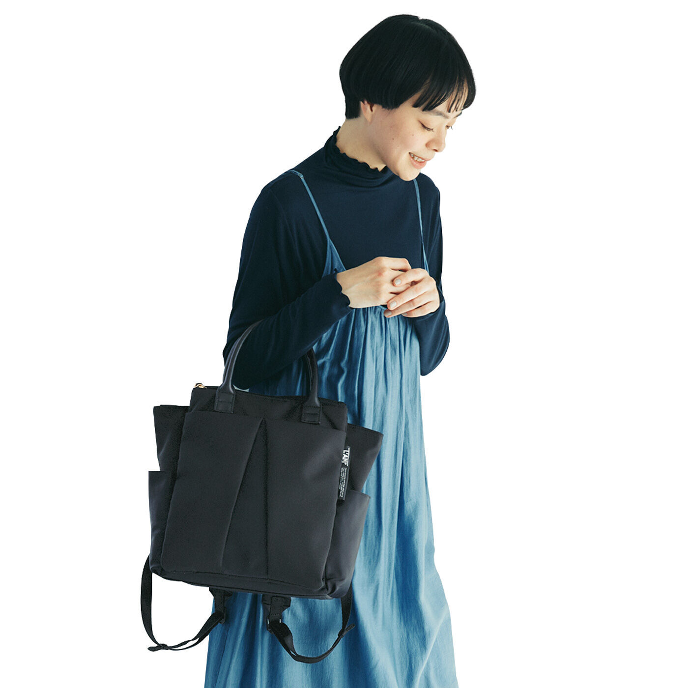 L'AMIPLUS［ラミプリュス］|ラミプリュス トート見えがスマート 5層でこぼこレイヤードリュック〈トライアングル〉