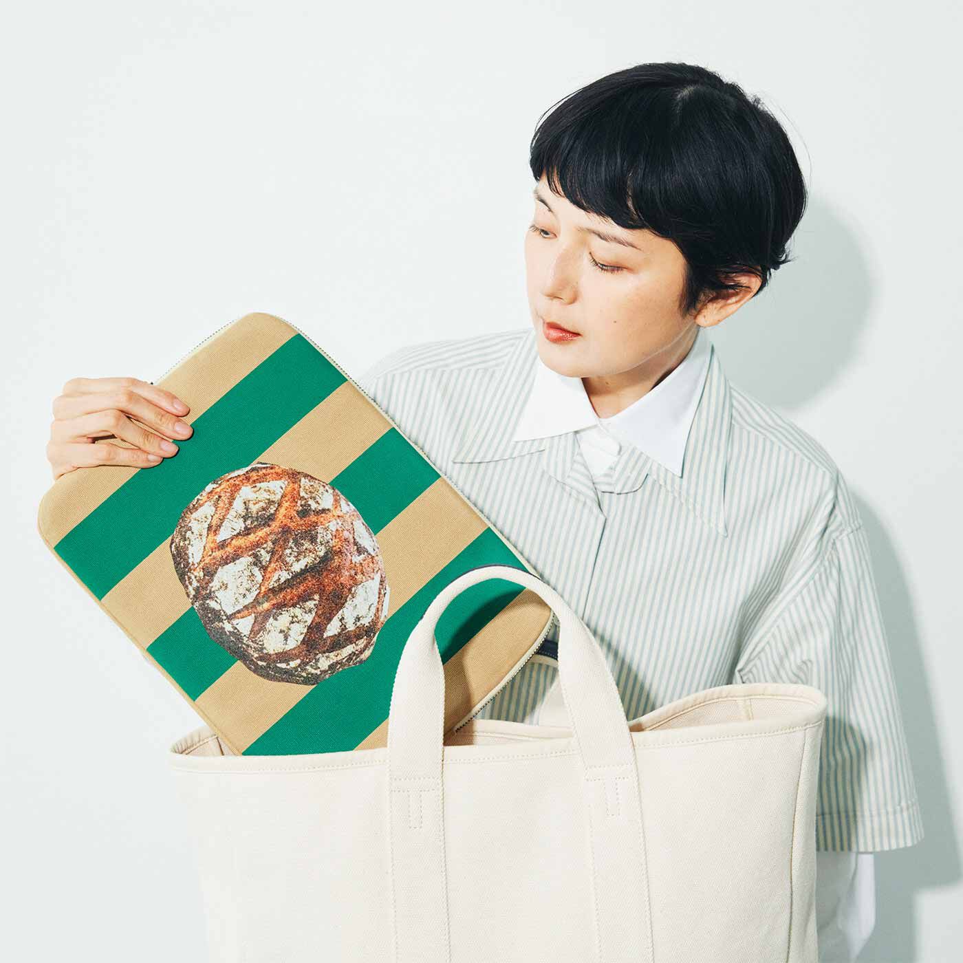 L'AMIPLUS|菊池 亜希子さん×ラミプリュス 好きが詰まったグラフィックに心躍る A4サイズも入る 帆布素材PCケースの会