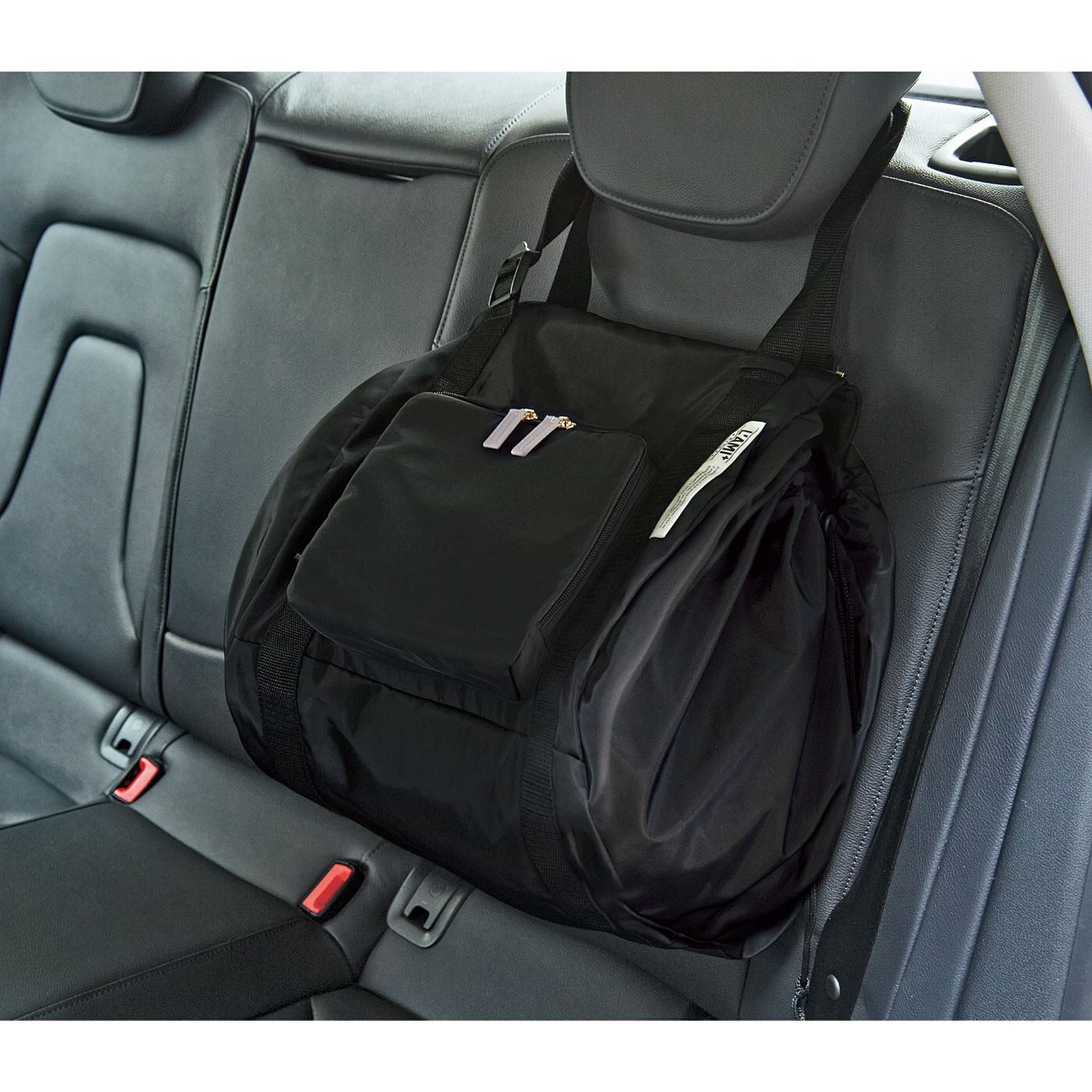 L'AMIPLUS|ラミプリュス　大量買いもらくらく！　レジカゴリュック〈ブラック・ポケッタブル〉|車のヘッドレストに持ち手を掛ければ、ブレーキやカーブでも荷物が転がりません。
