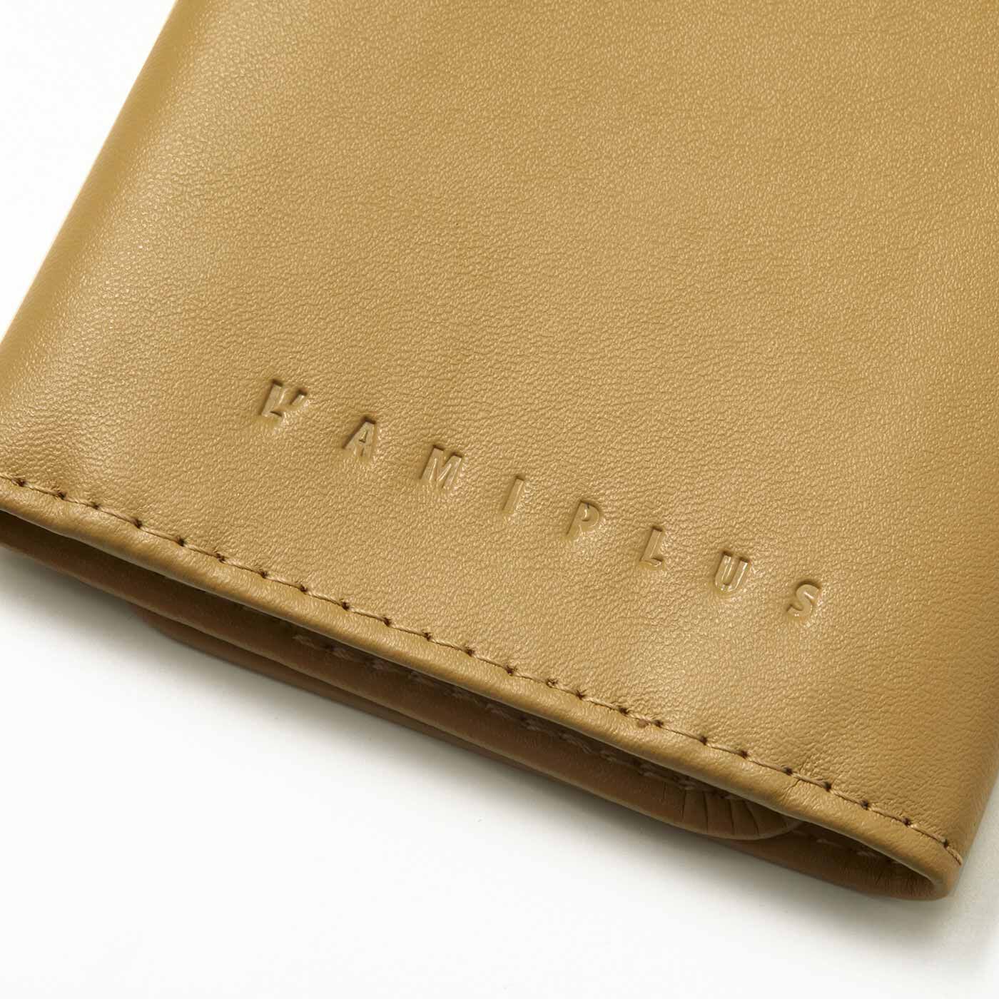 L'AMIPLUS［ラミプリュス］|ラミプリュス 3分の1サイズでコンパクトに持ち歩き すぐにアクセス ボックスティッシュポーチの会|やわらかな手ざわりのシボが特徴。