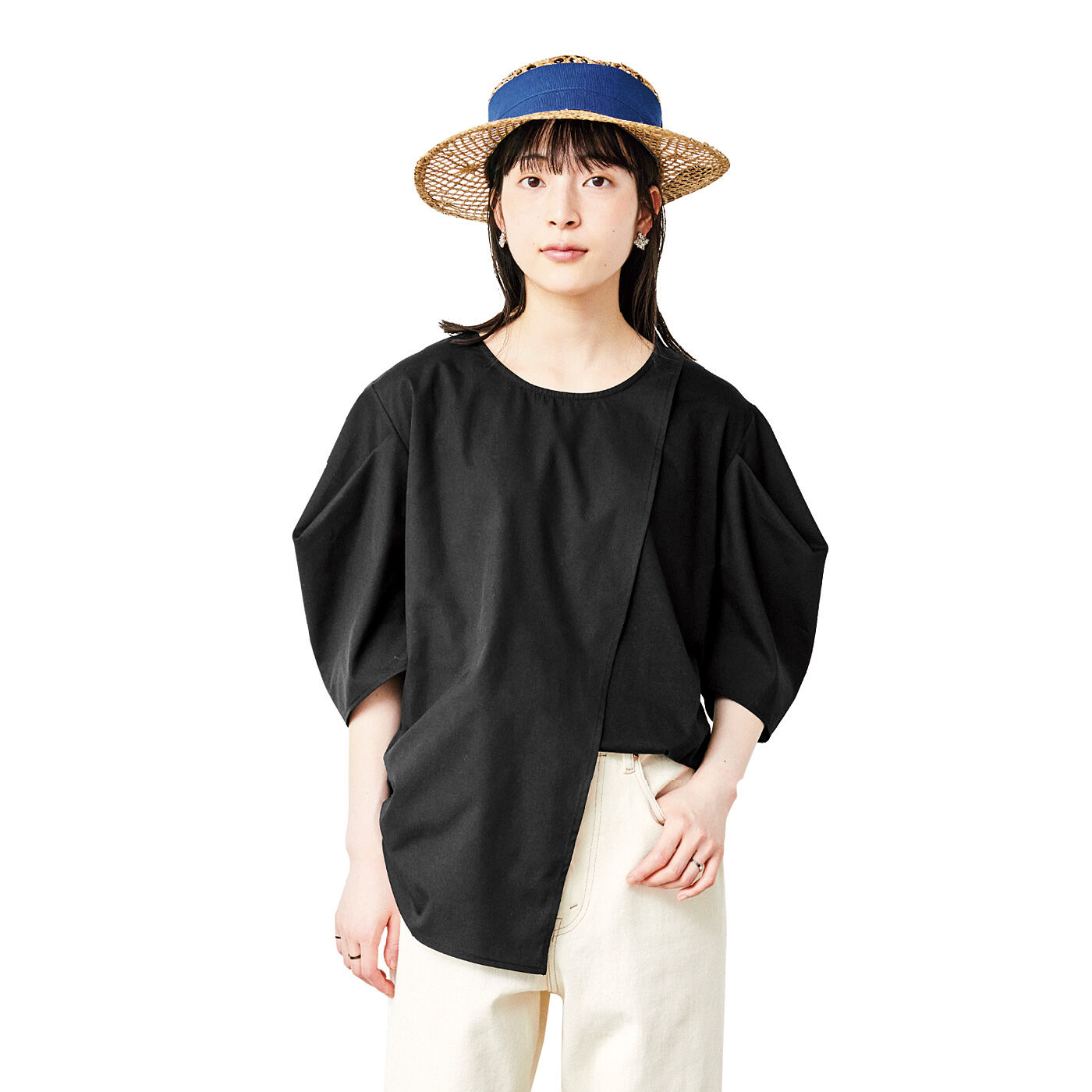 L'AMIPLUS［ラミプリュス］|ラミプリュス　着心地Tシャツ見た目ブラウス風　オトナに似合うポンワリ袖トップスの会|片側ウエストインの着こなしもスマート